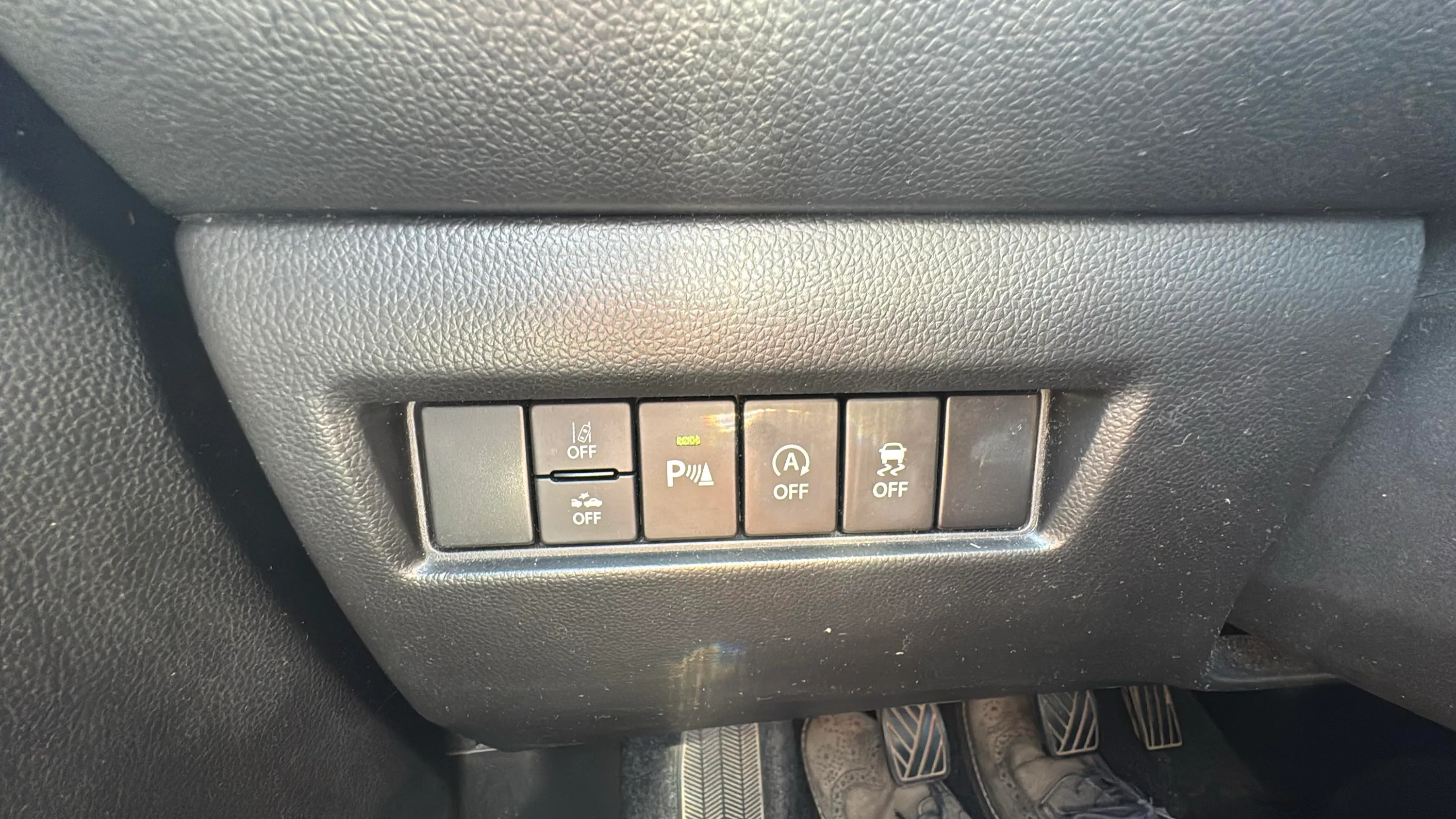 Suzuki Swift 1.2 GLE Mild Hybrid 4WD - foto 18