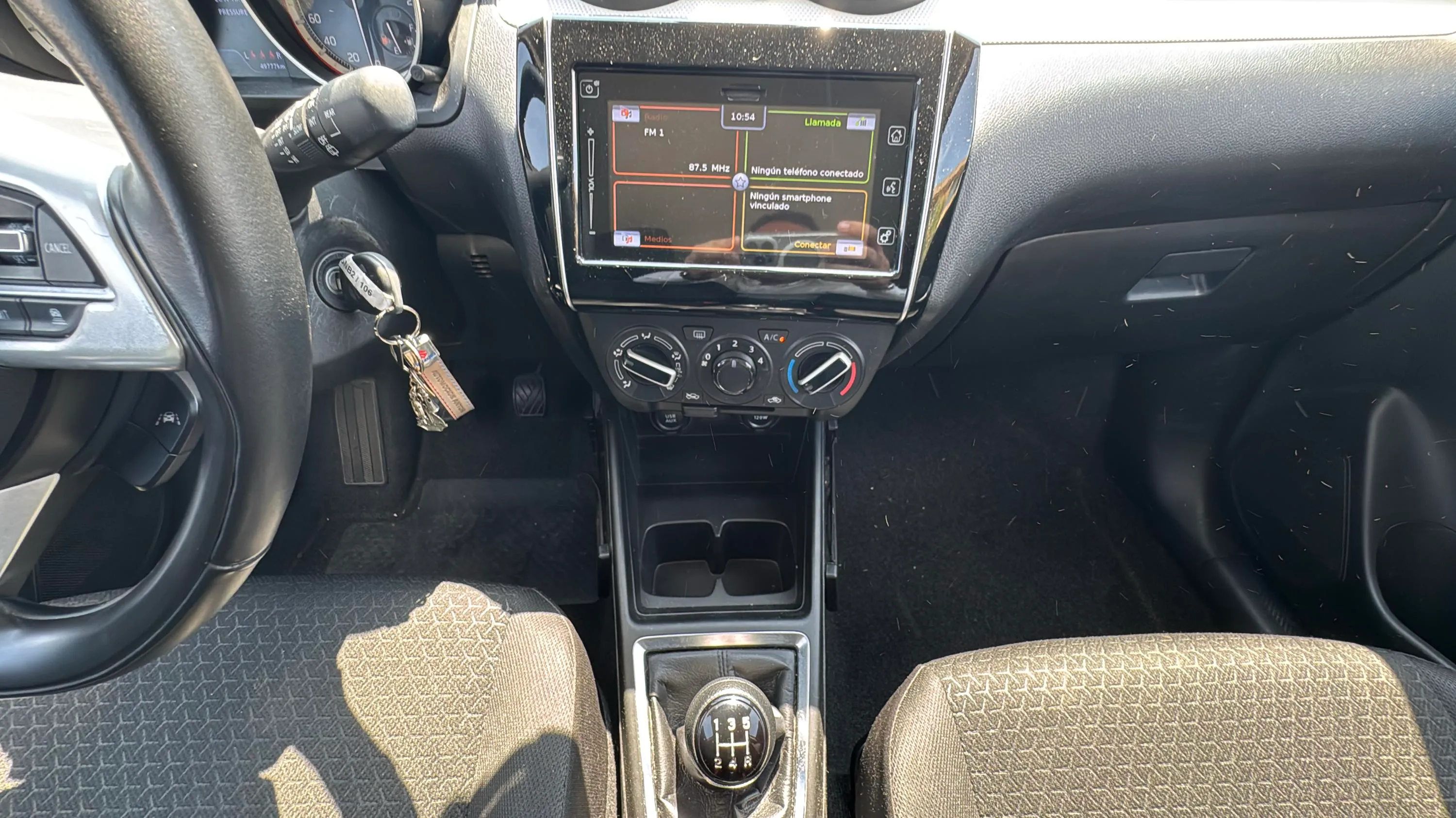 Suzuki Swift 1.2 GLE Mild Hybrid 4WD - foto 12