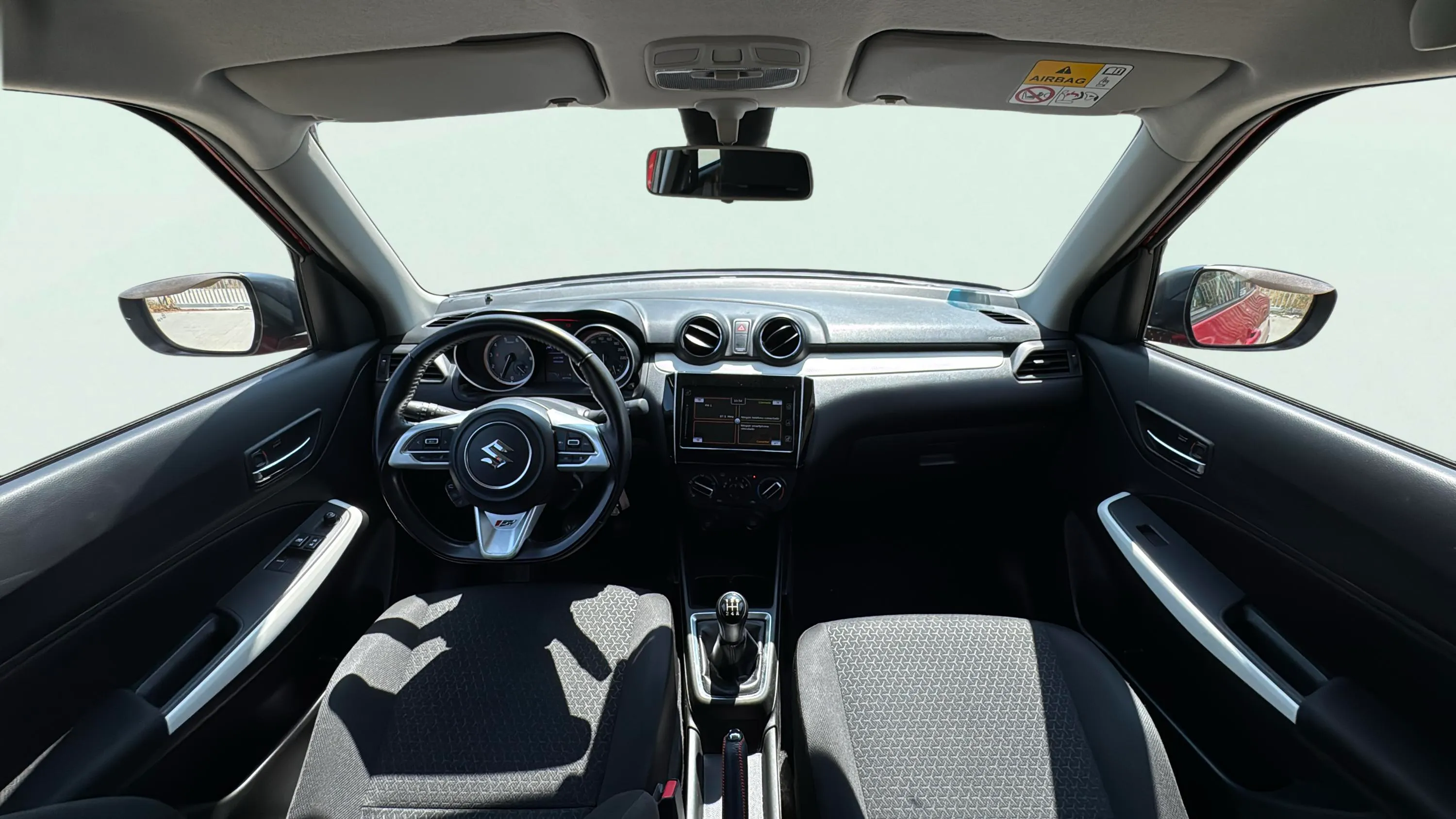 Suzuki Swift 1.2 GLE Mild Hybrid 4WD - foto 9