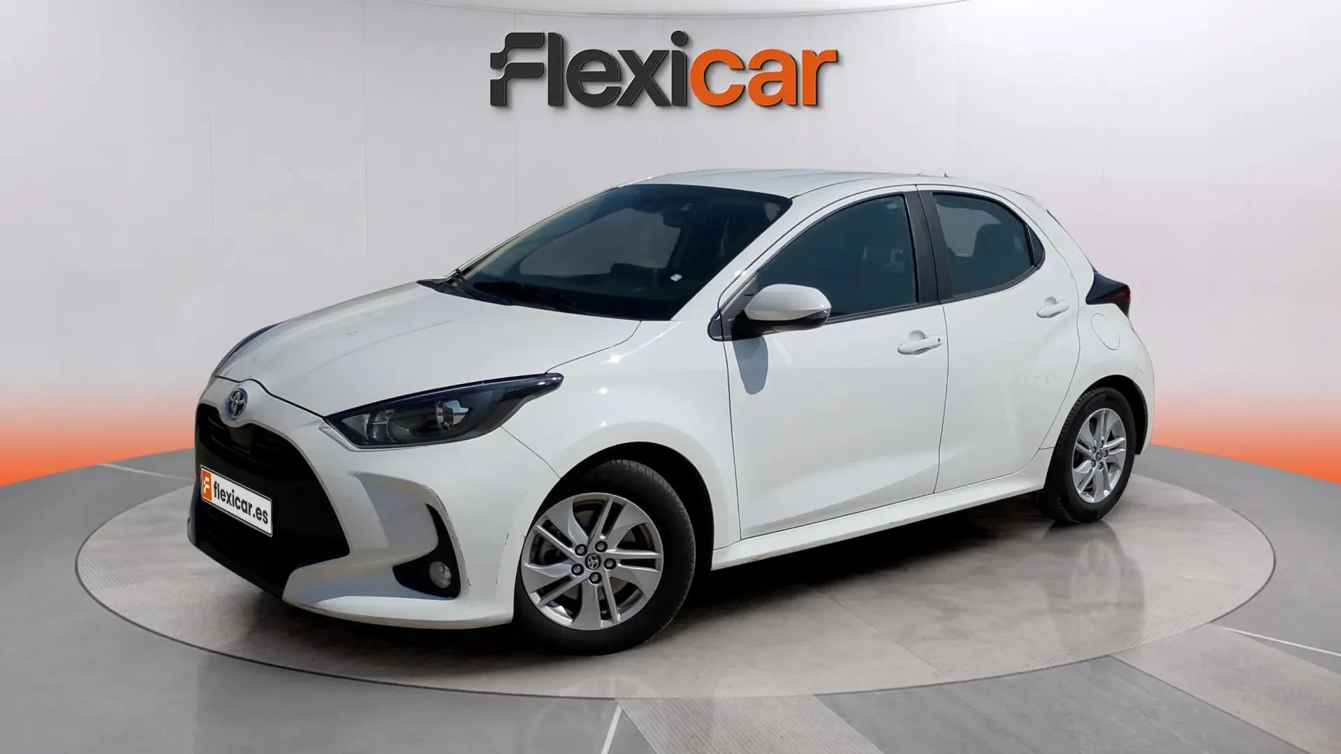 Toyota Yaris 1.5 120H Business Plus - foto 8