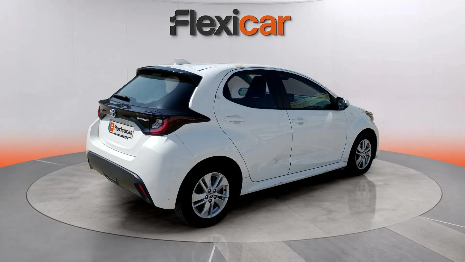 Toyota Yaris 1.5 120H Business Plus - foto 6