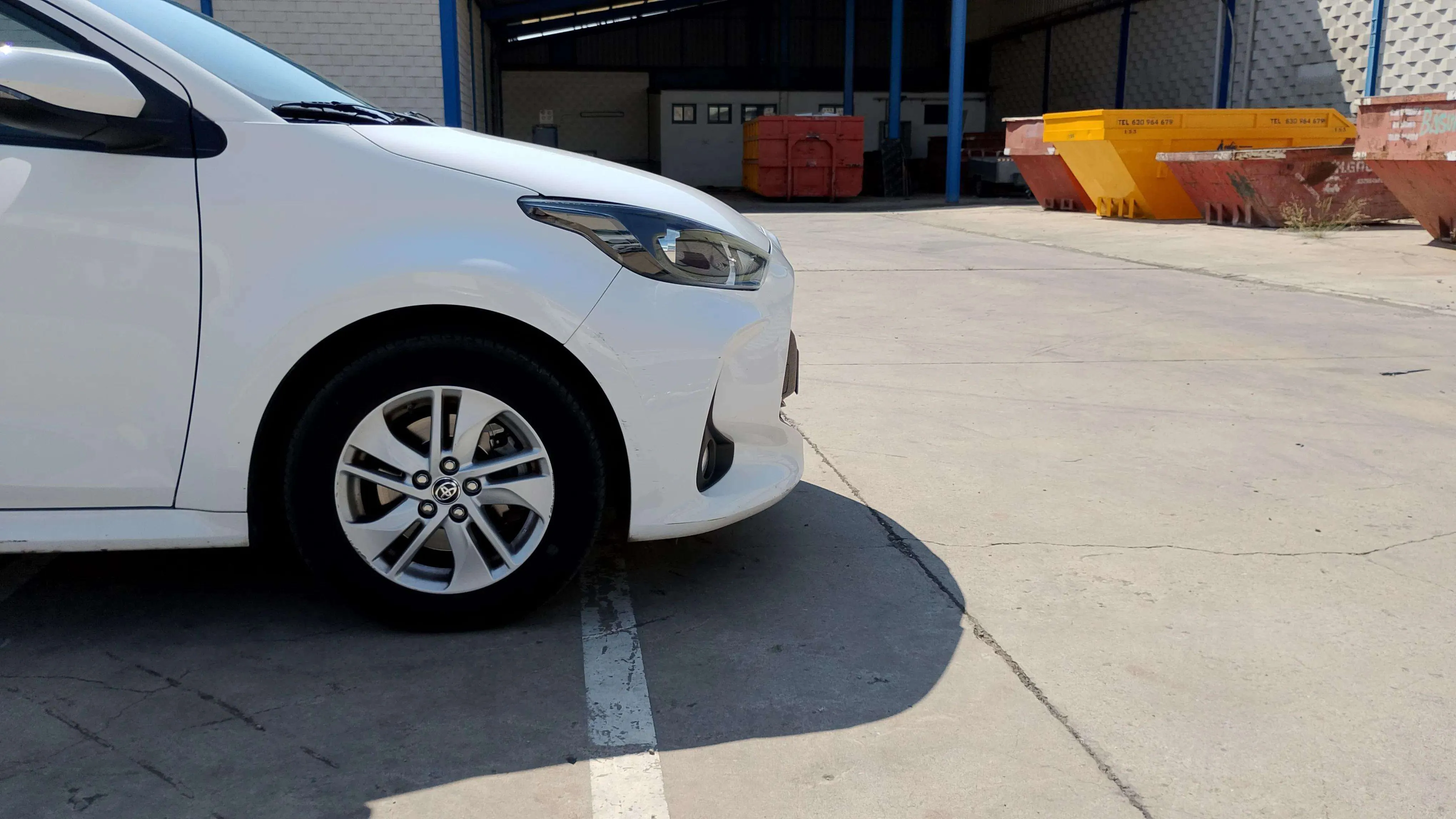Toyota Yaris 1.5 120H Business Plus - foto 17