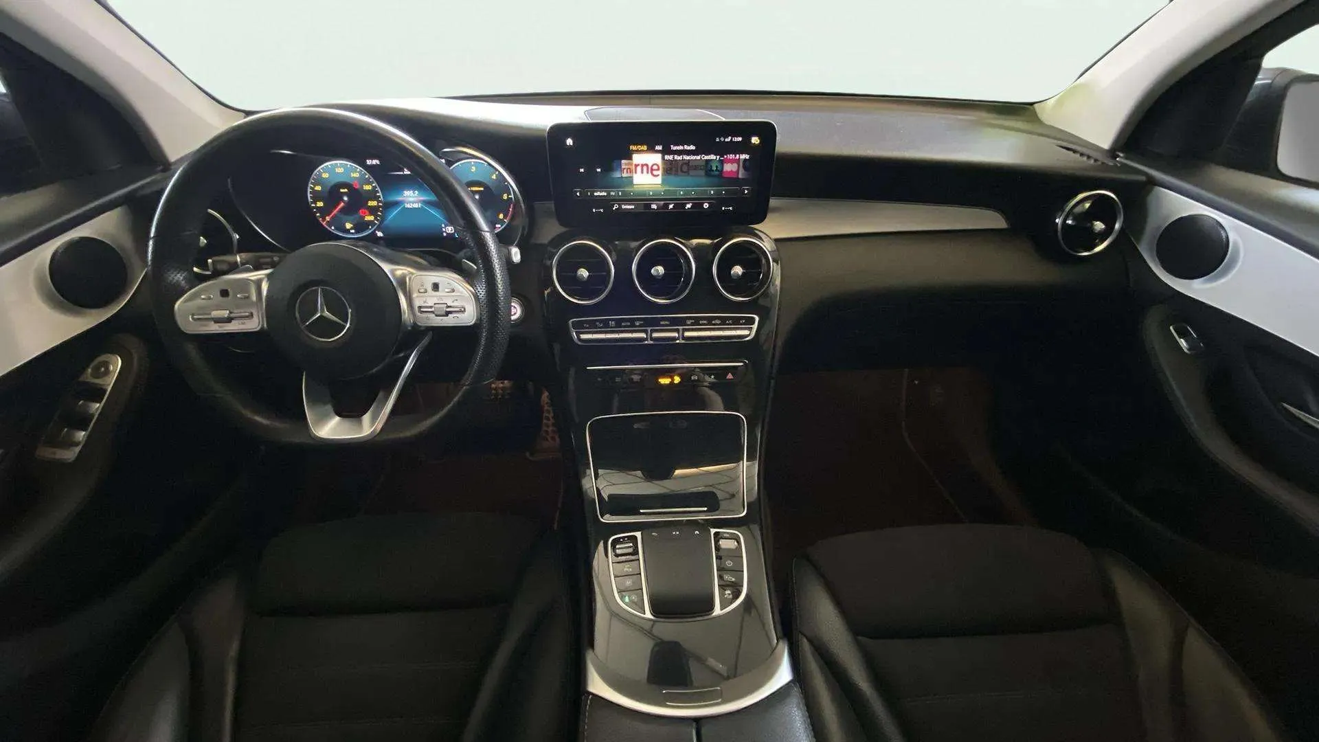 Mercedes-Benz GLC 200 d 4MATIC - foto 12