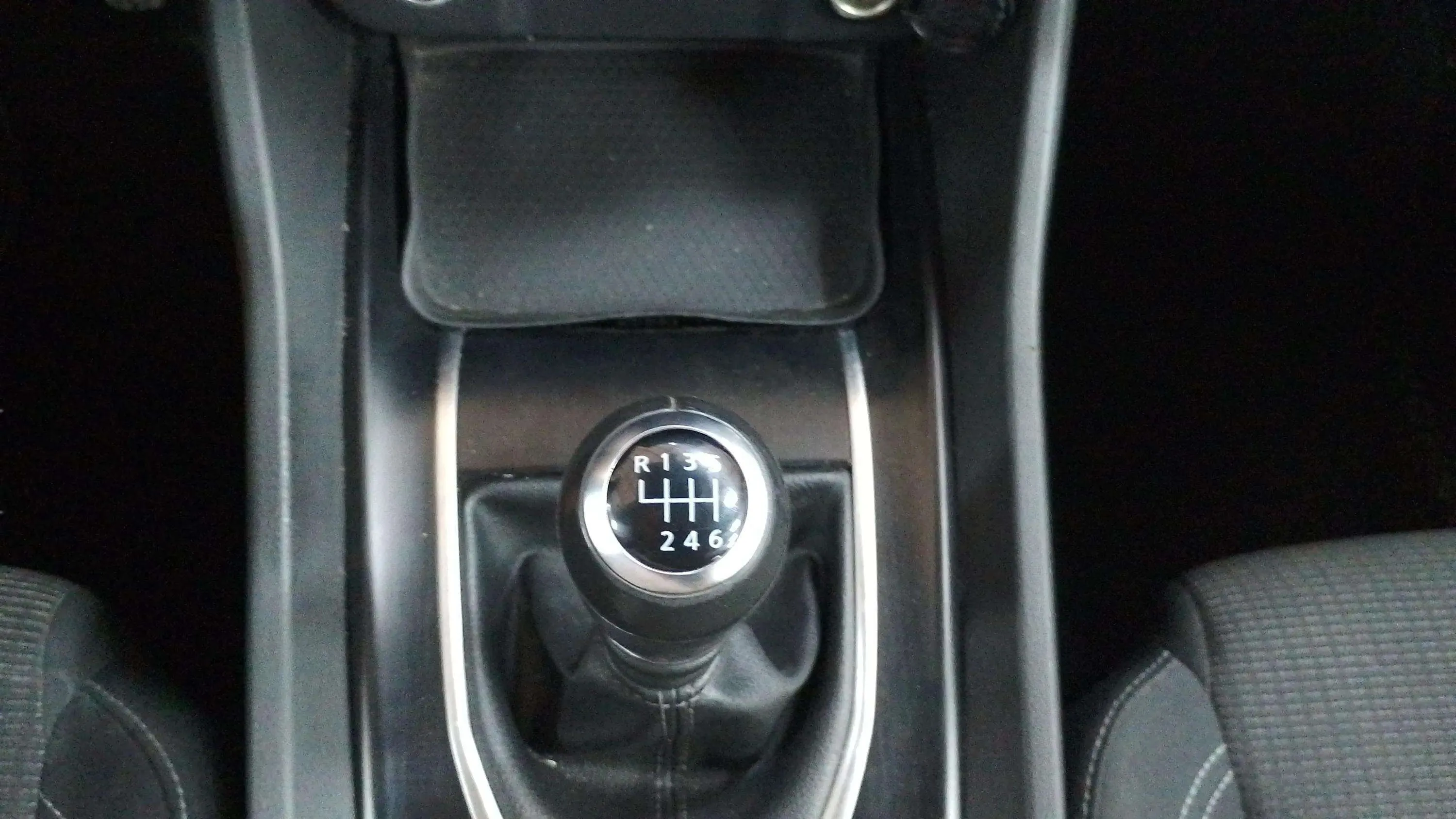 Nissan Qashqai DIG-T mHEV 4x2 Acenta - foto 17