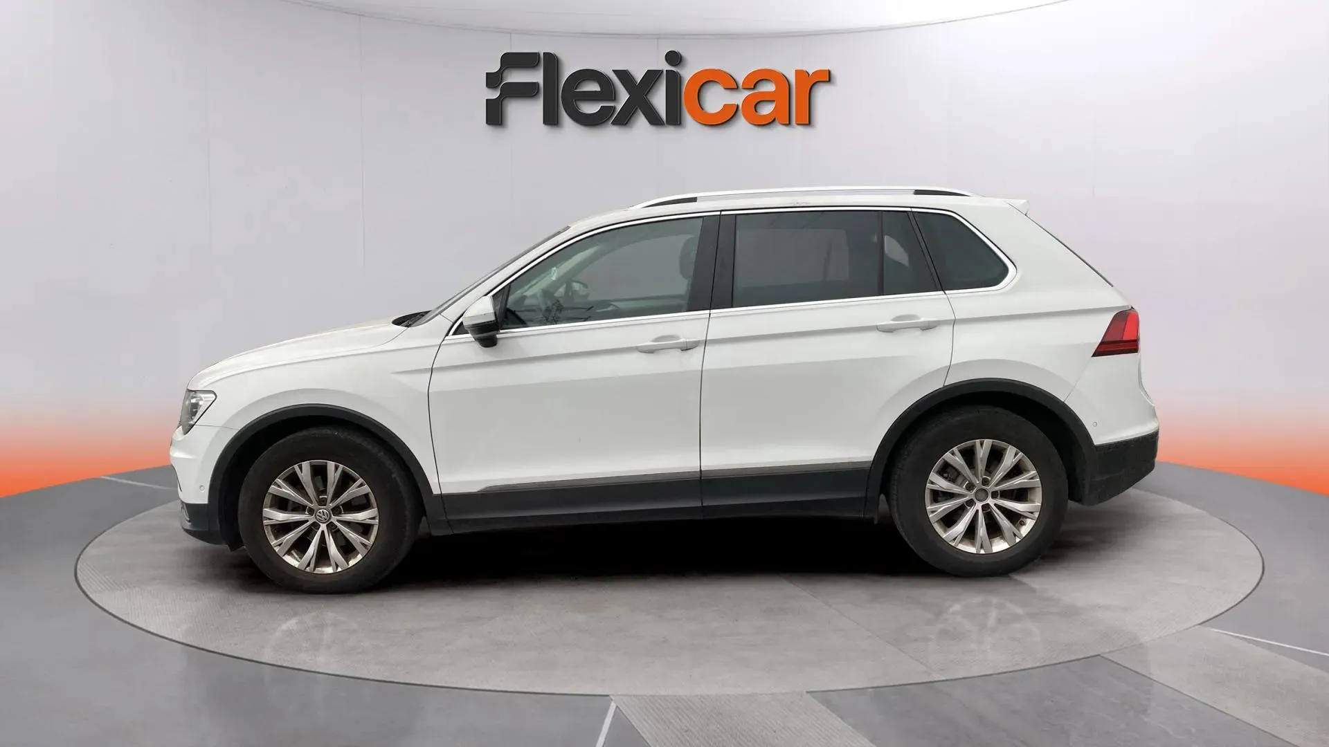 Volkswagen Tiguan Advance 2.0 TDI DSG - foto 5