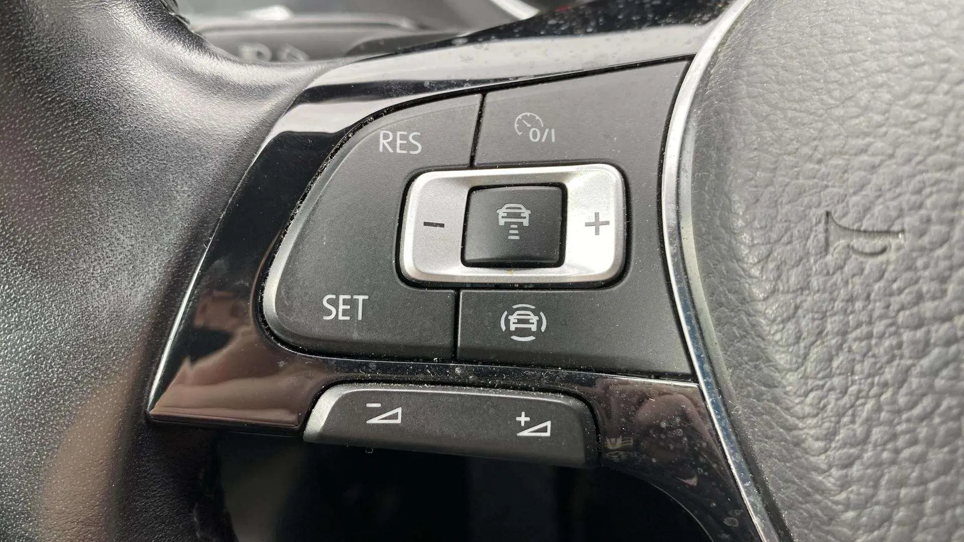Volkswagen Tiguan Advance 2.0 TDI DSG - foto 14