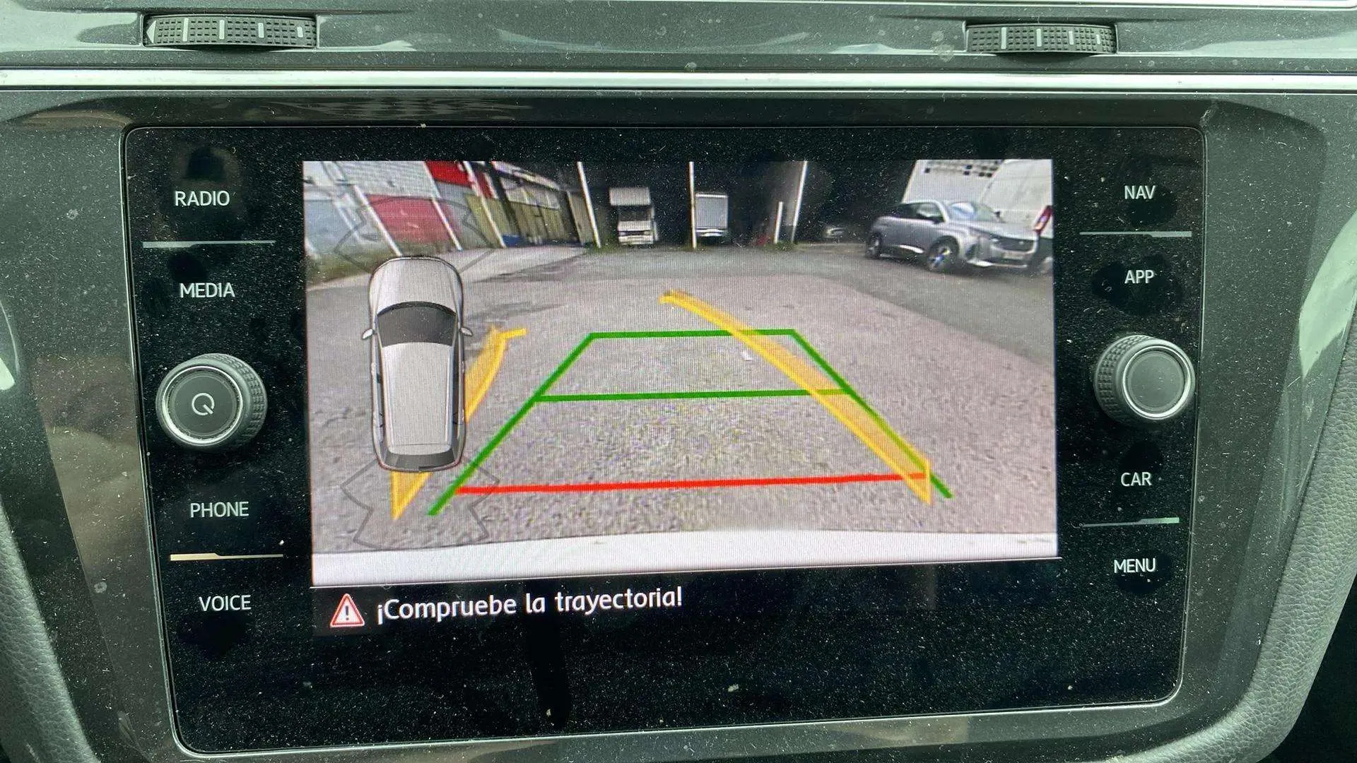 Volkswagen Tiguan Advance 2.0 TDI DSG - foto 17