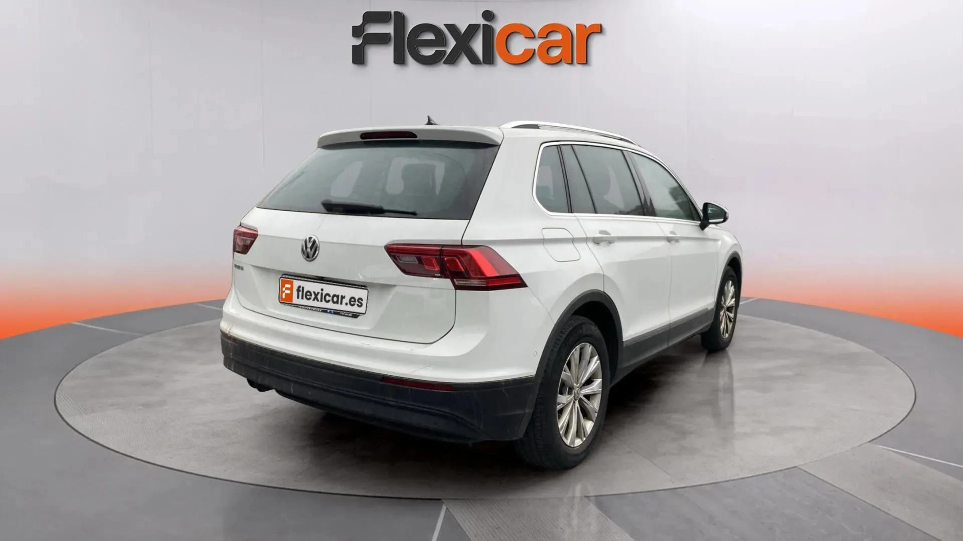 Volkswagen Tiguan Advance 2.0 TDI DSG - foto 6