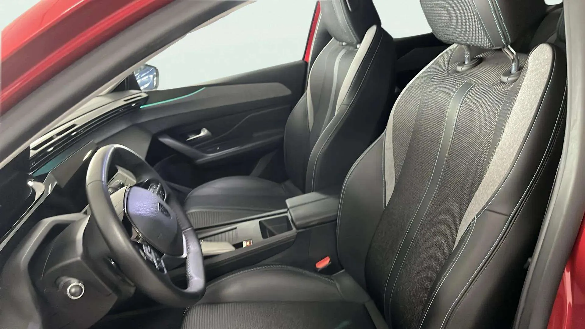 Peugeot 308 SW Allure Pack BlueHDi 130 EAT8 - foto 20