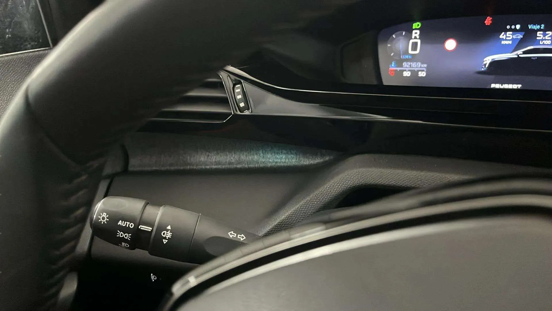 Peugeot 308 SW Allure Pack BlueHDi 130 EAT8 - foto 13