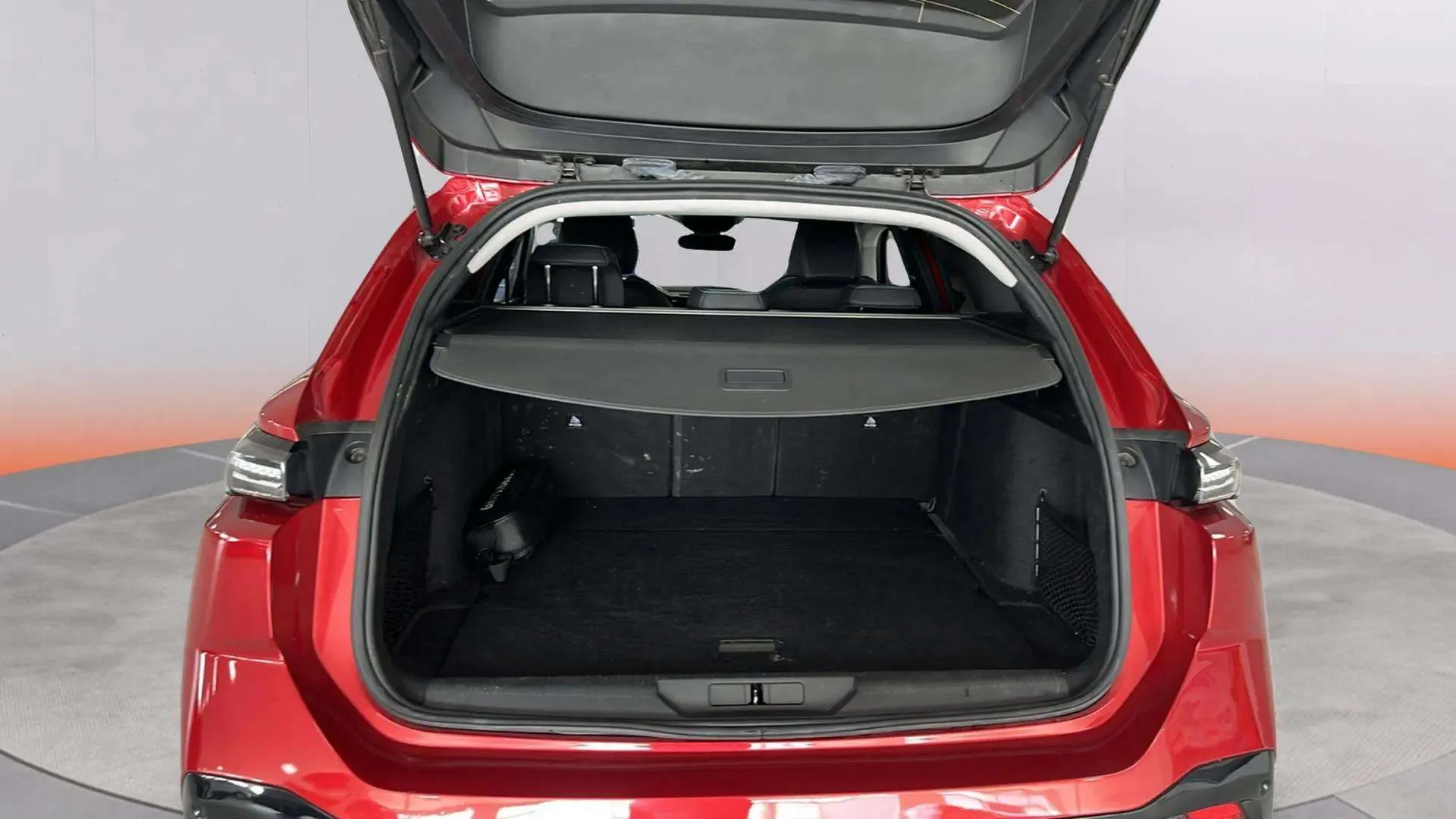 Peugeot 308 SW Allure Pack BlueHDi 130 EAT8 - foto 7