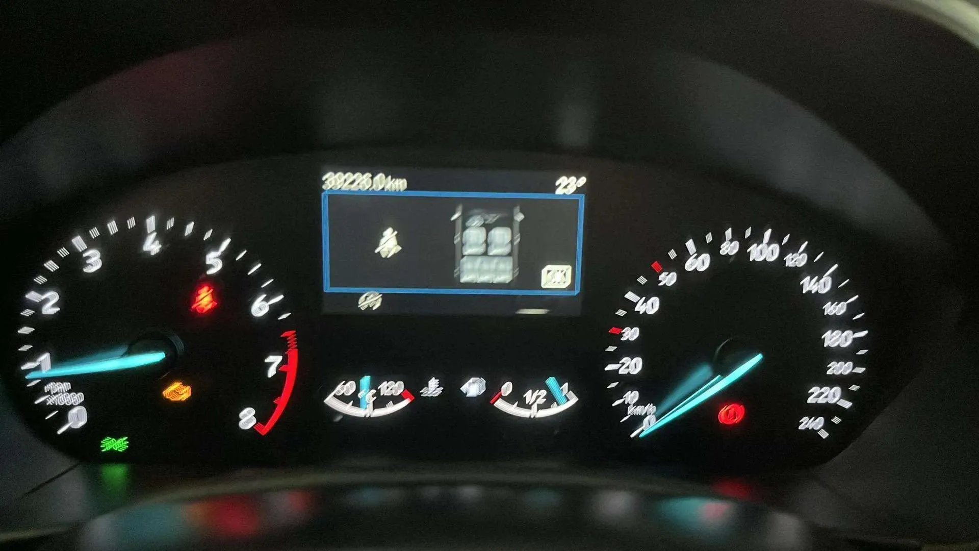 Ford Focus 1.0 EcoBoost MHEV Active Style SIP - foto 12