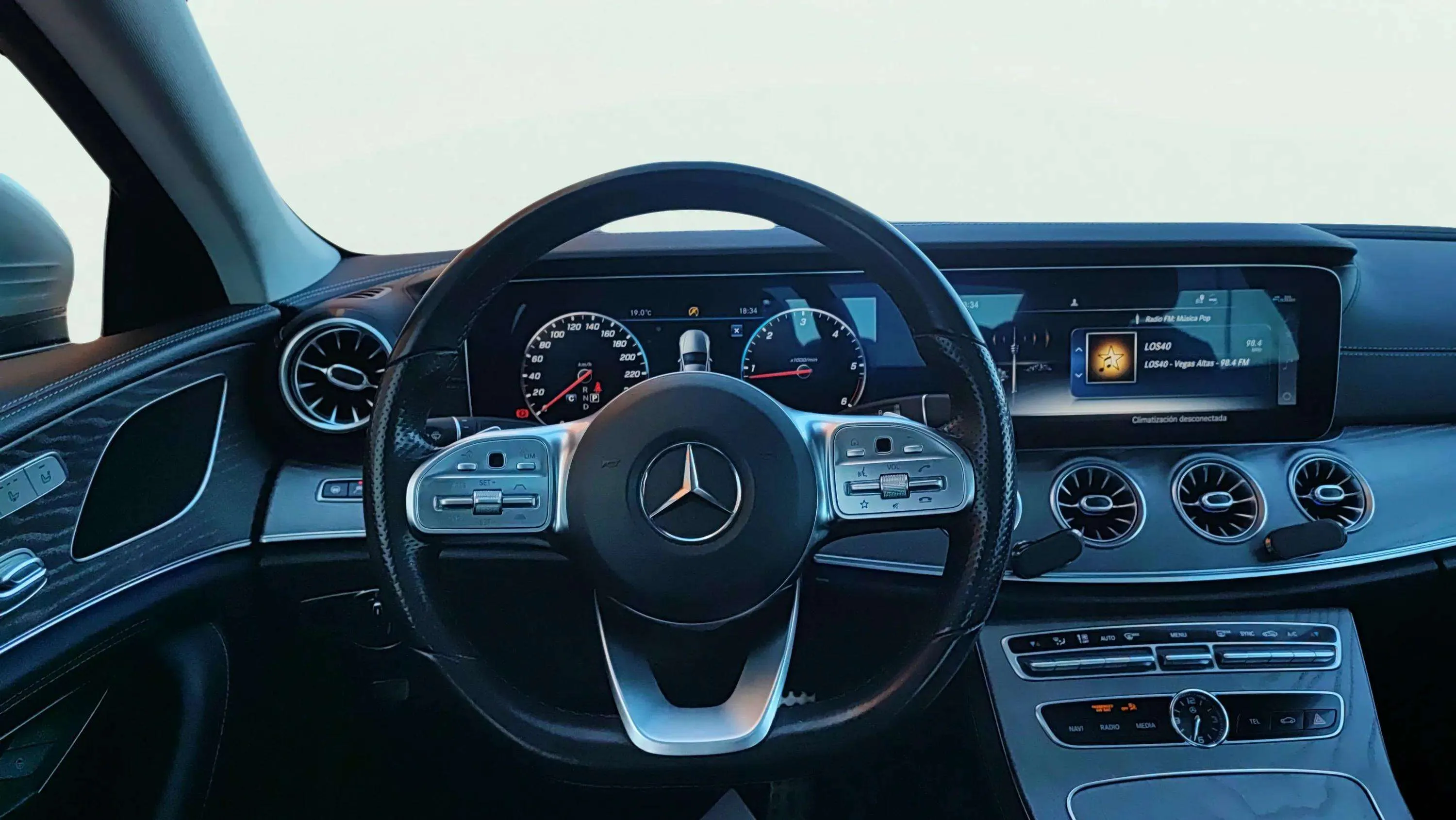Mercedes-Benz CLS 300 d - foto 14