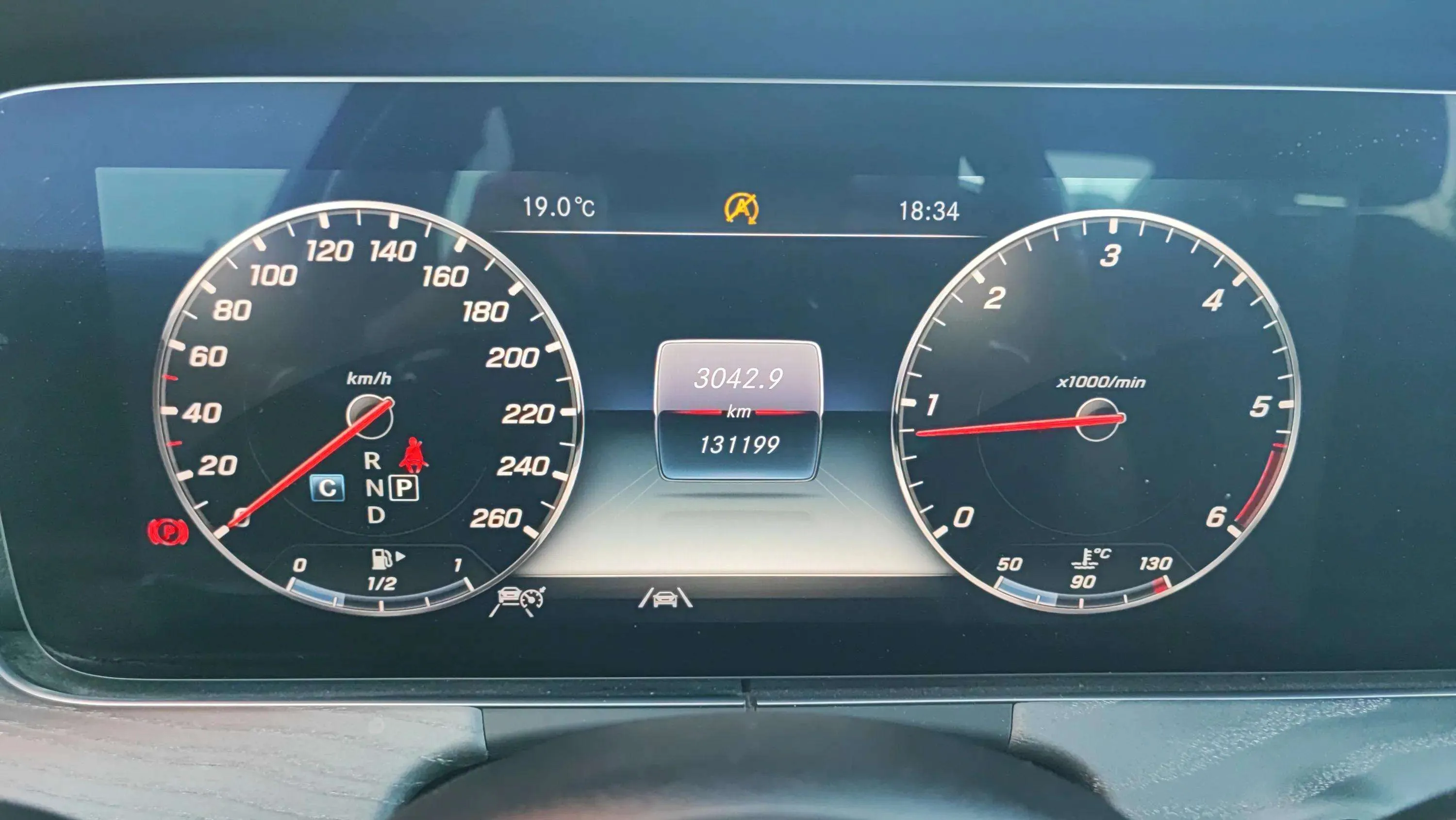 Mercedes-Benz CLS 300 d - foto 15