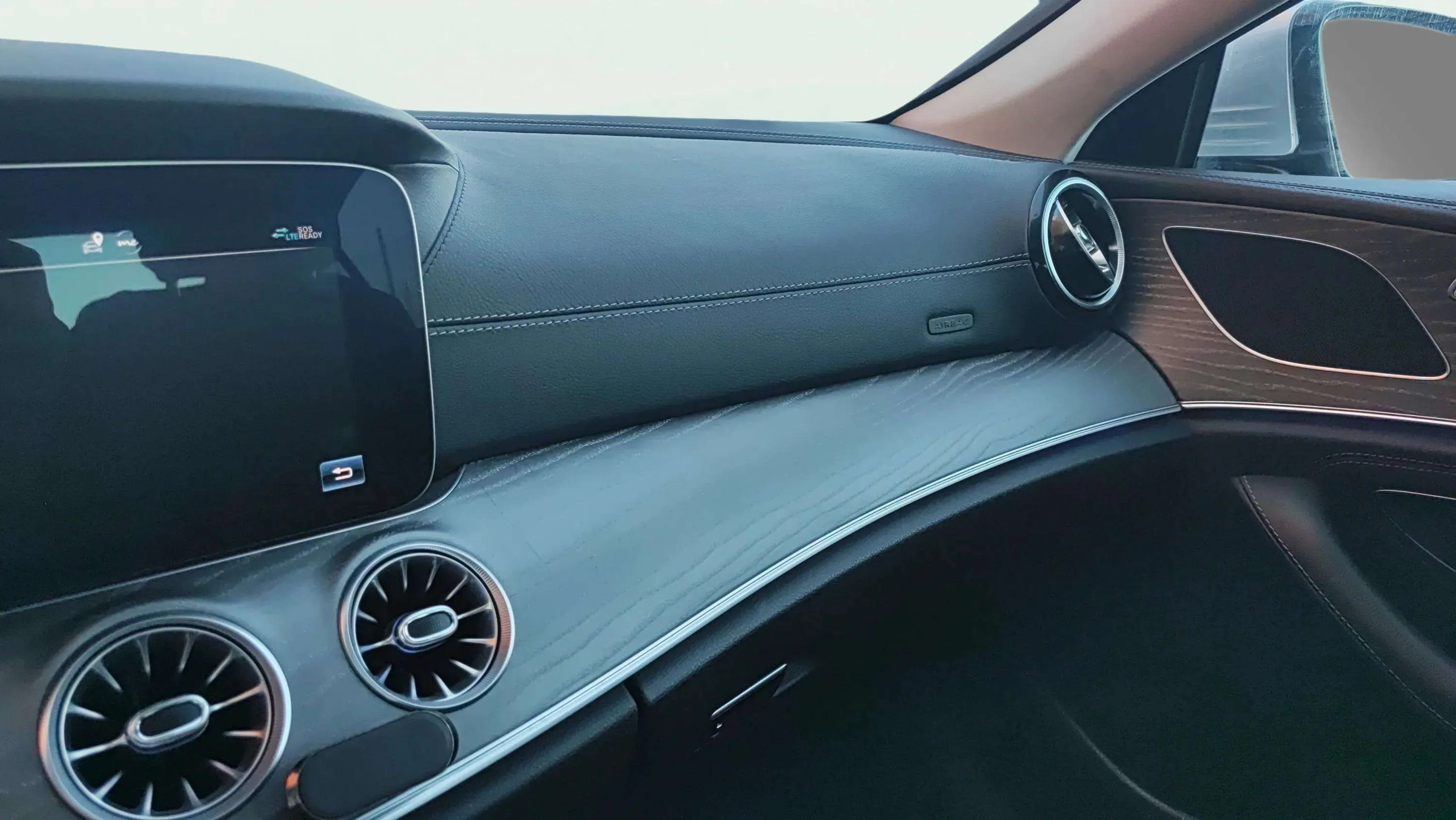 Mercedes-Benz CLS 300 d - foto 28