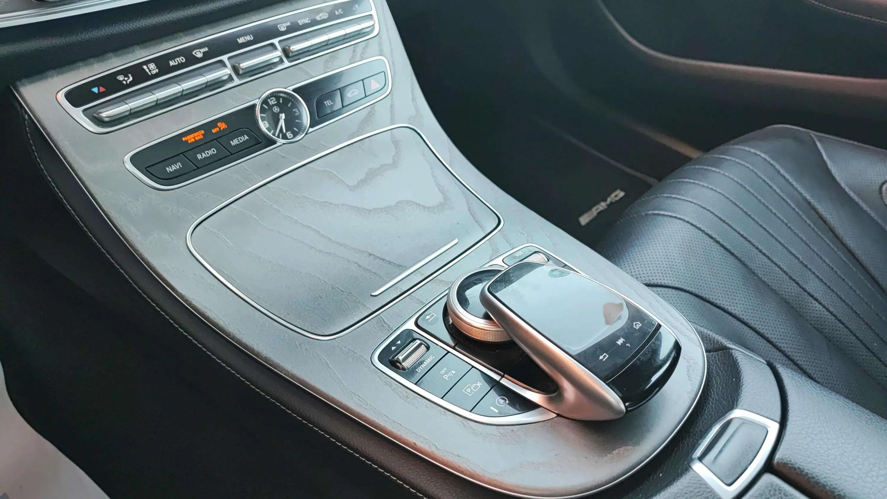Mercedes-Benz CLS 300 d - foto 27