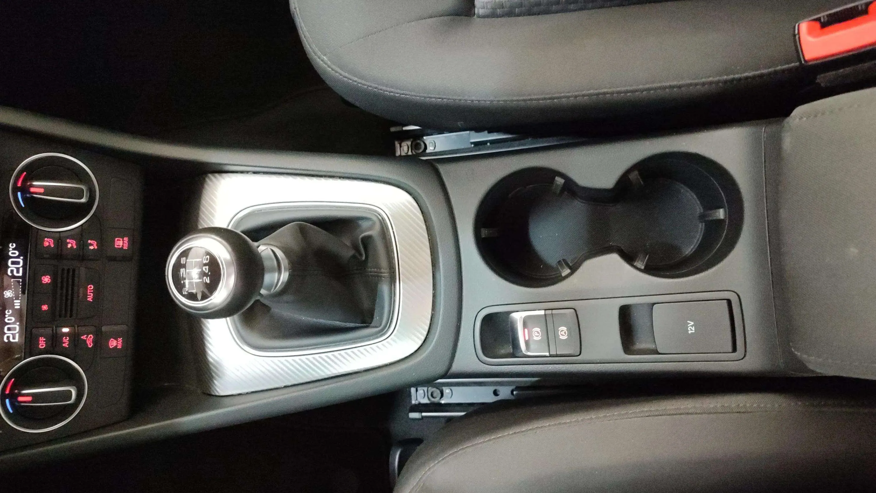 Audi Q3 1.4 TFSI ultra CoD - foto 17
