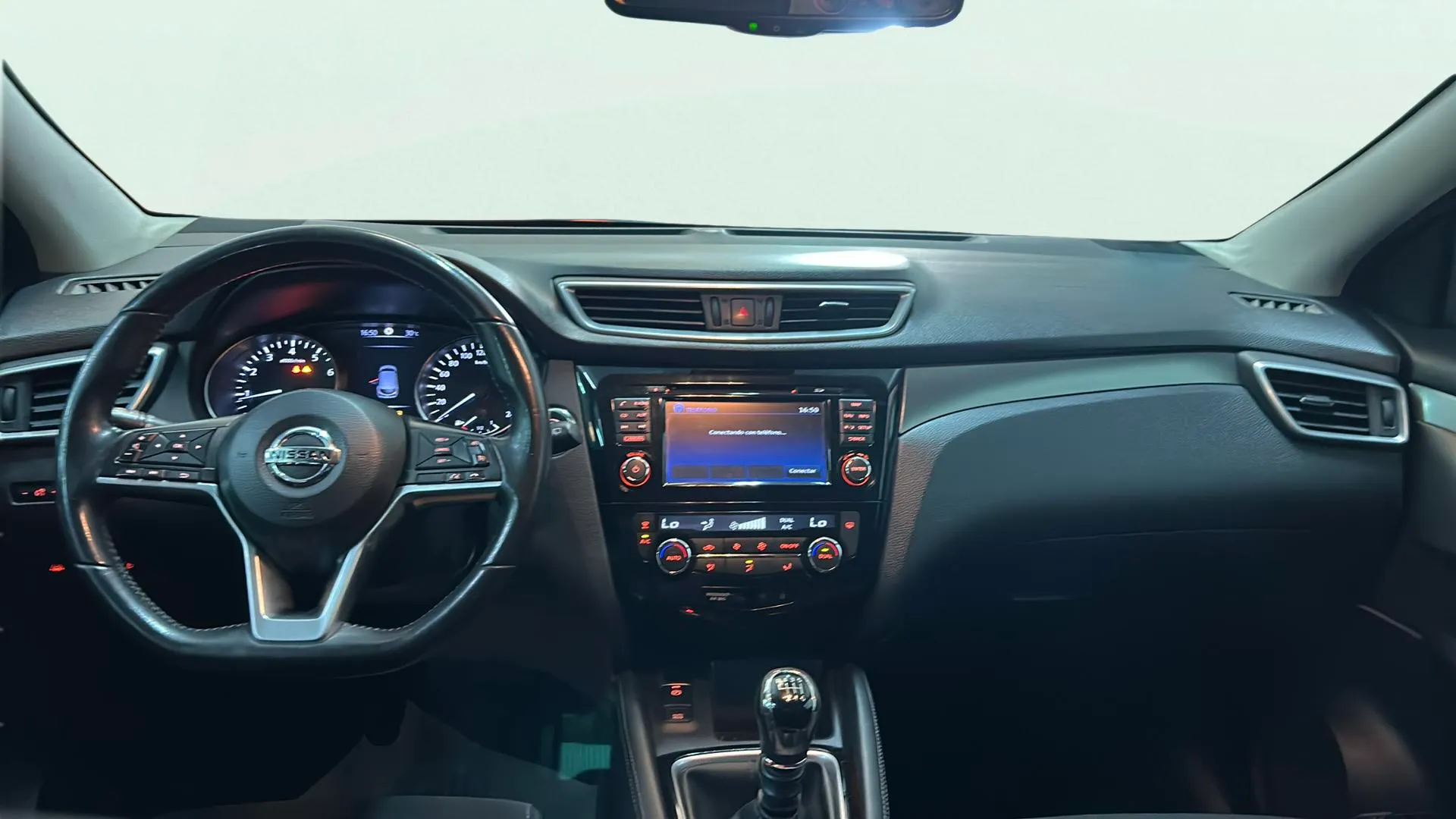 Nissan Qashqai DIG-T N-Connecta - foto 12