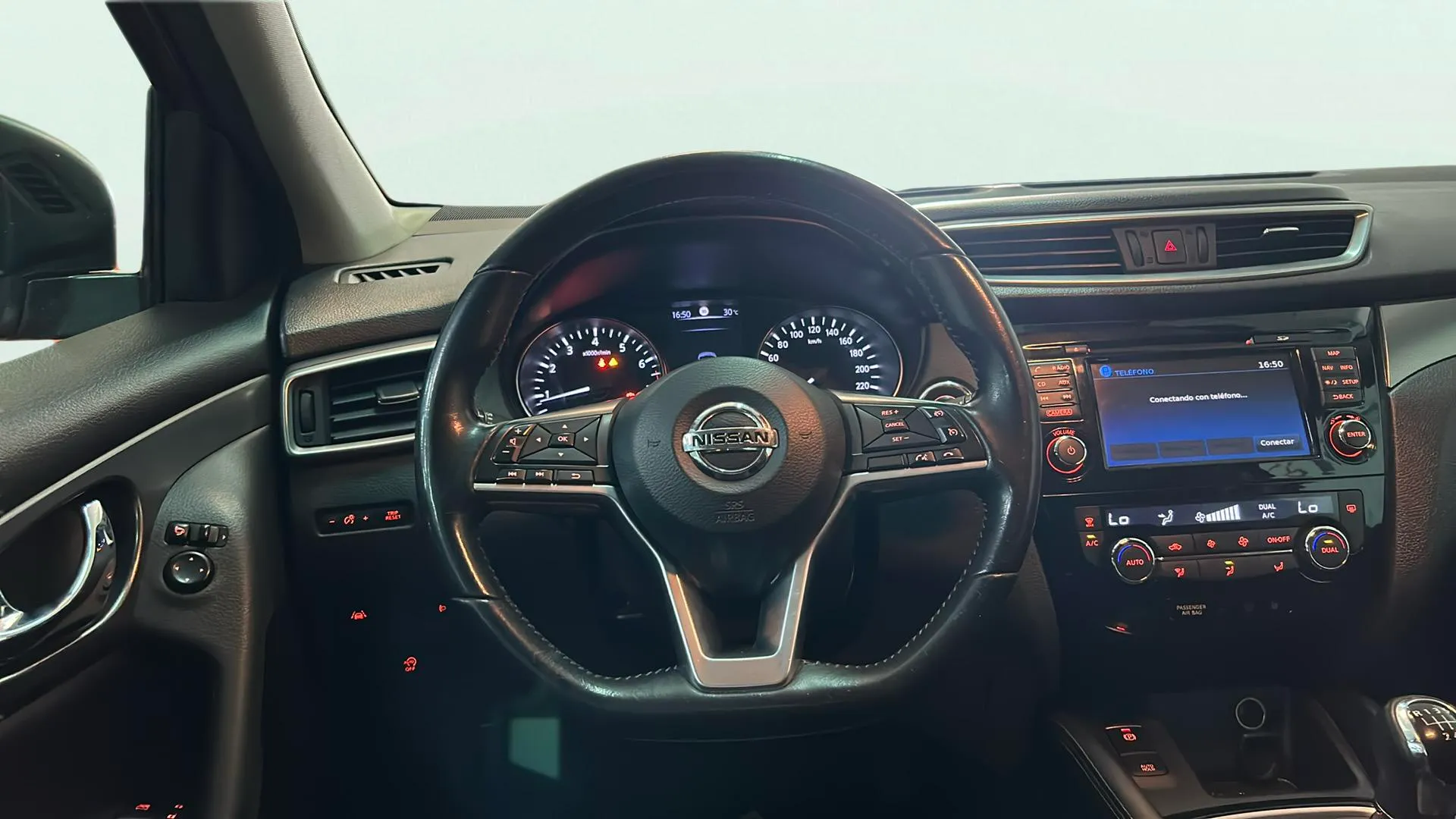 Nissan Qashqai DIG-T N-Connecta - foto 10