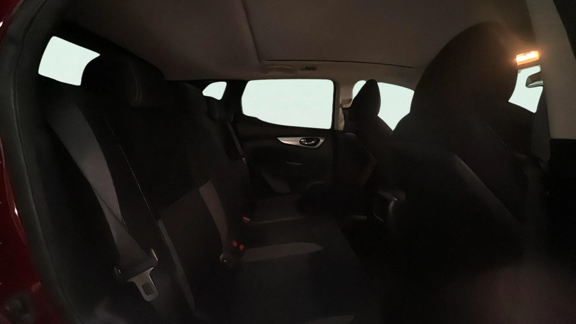 Nissan Qashqai DIG-T N-Connecta - foto 8