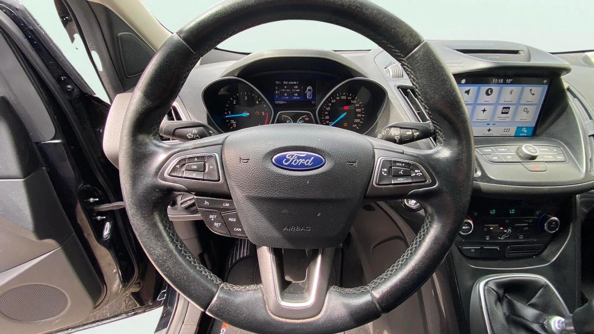 Ford Kuga 2.0 TDCi 150 4x2 A-S-S Titanium - foto 11