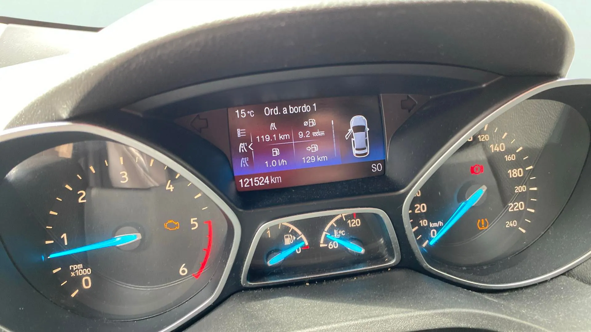 Ford Kuga 2.0 TDCi 150 4x2 A-S-S Titanium - foto 9