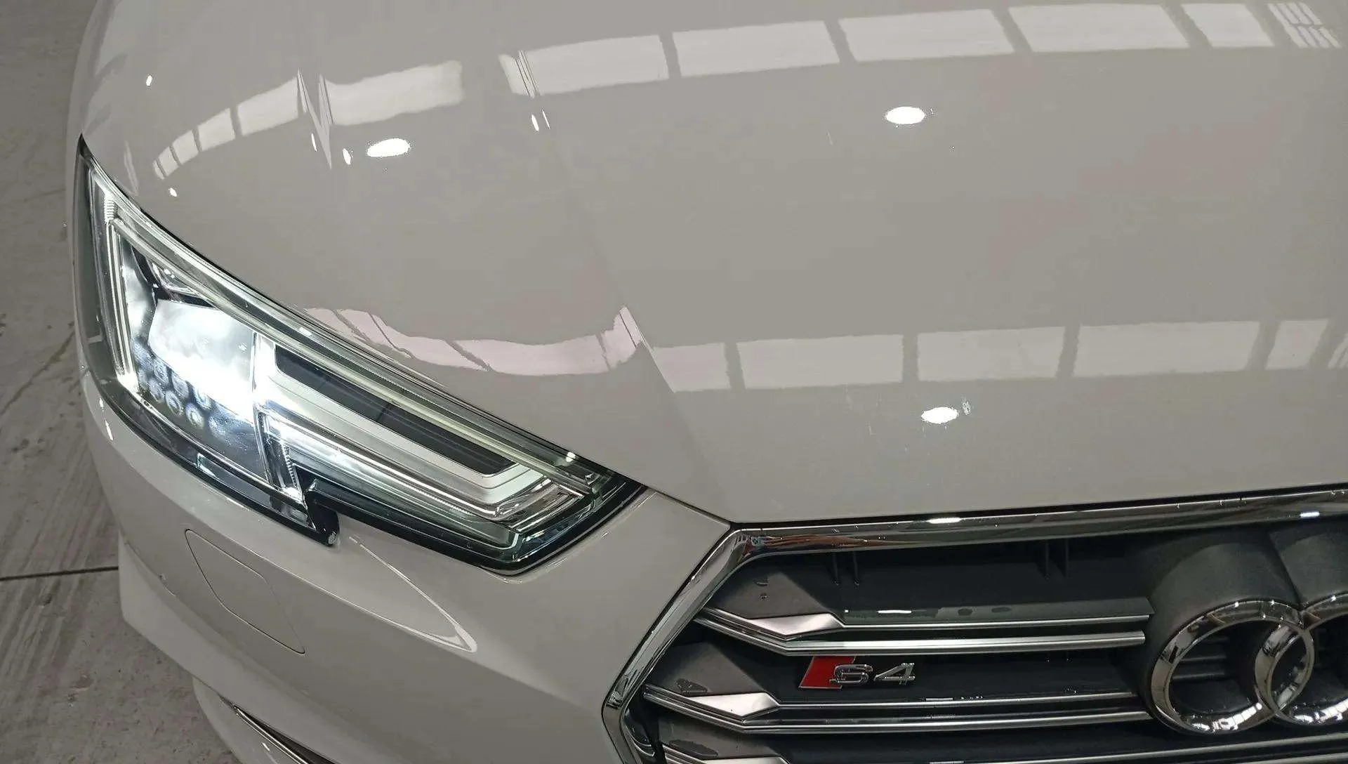 Audi A4 S4 3.0 TFSI quattro tiptron Avant - foto 9