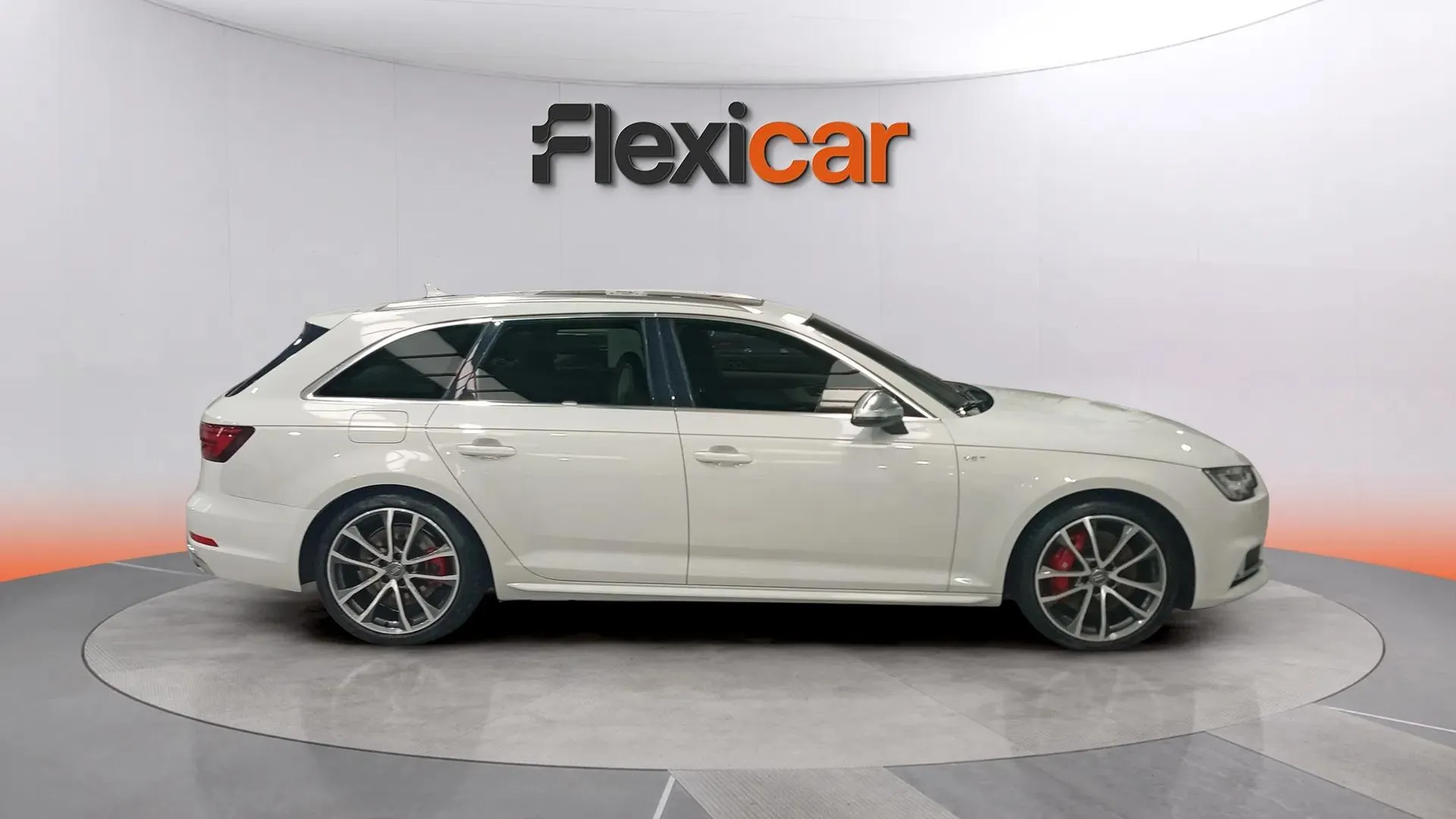 Audi A4 S4 3.0 TFSI quattro tiptron Avant - foto 2
