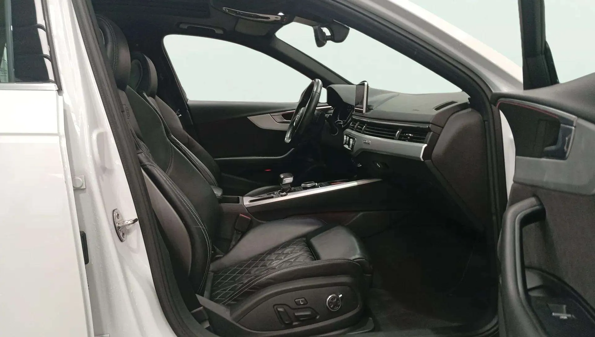 Audi A4 S4 3.0 TFSI quattro tiptron Avant - foto 14