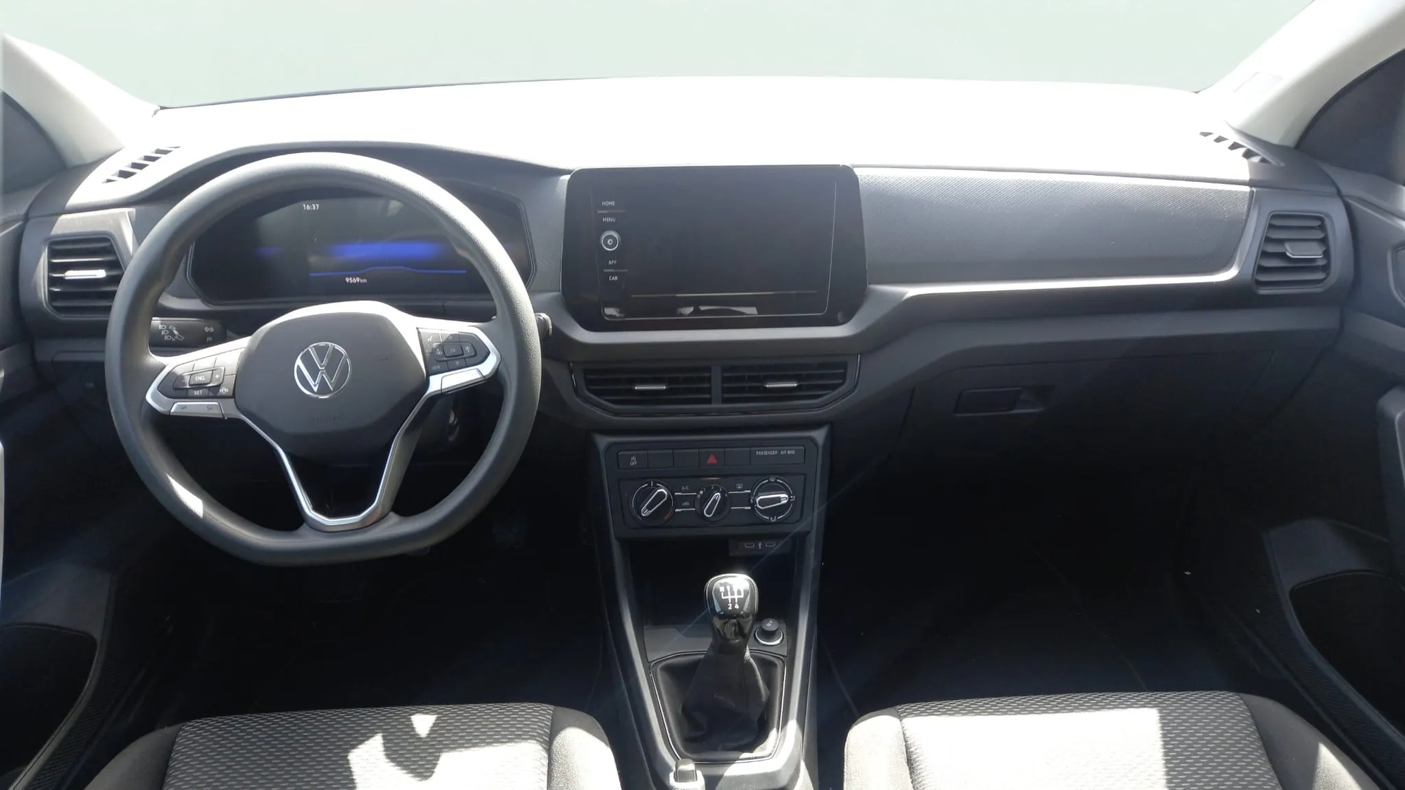 Volkswagen T-Cross 1.0 TSI - foto 6