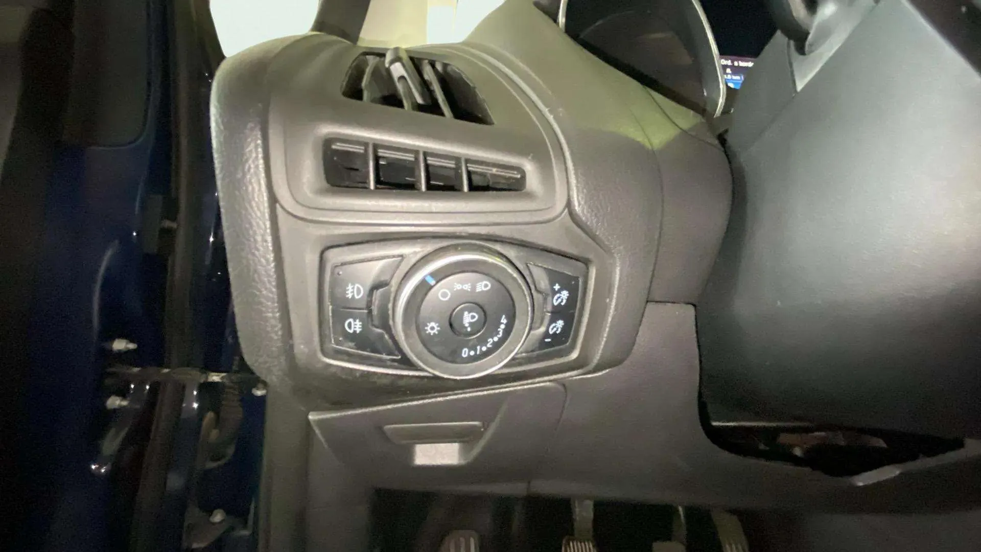 Ford Focus 1.5 EcoBlue Active - foto 10