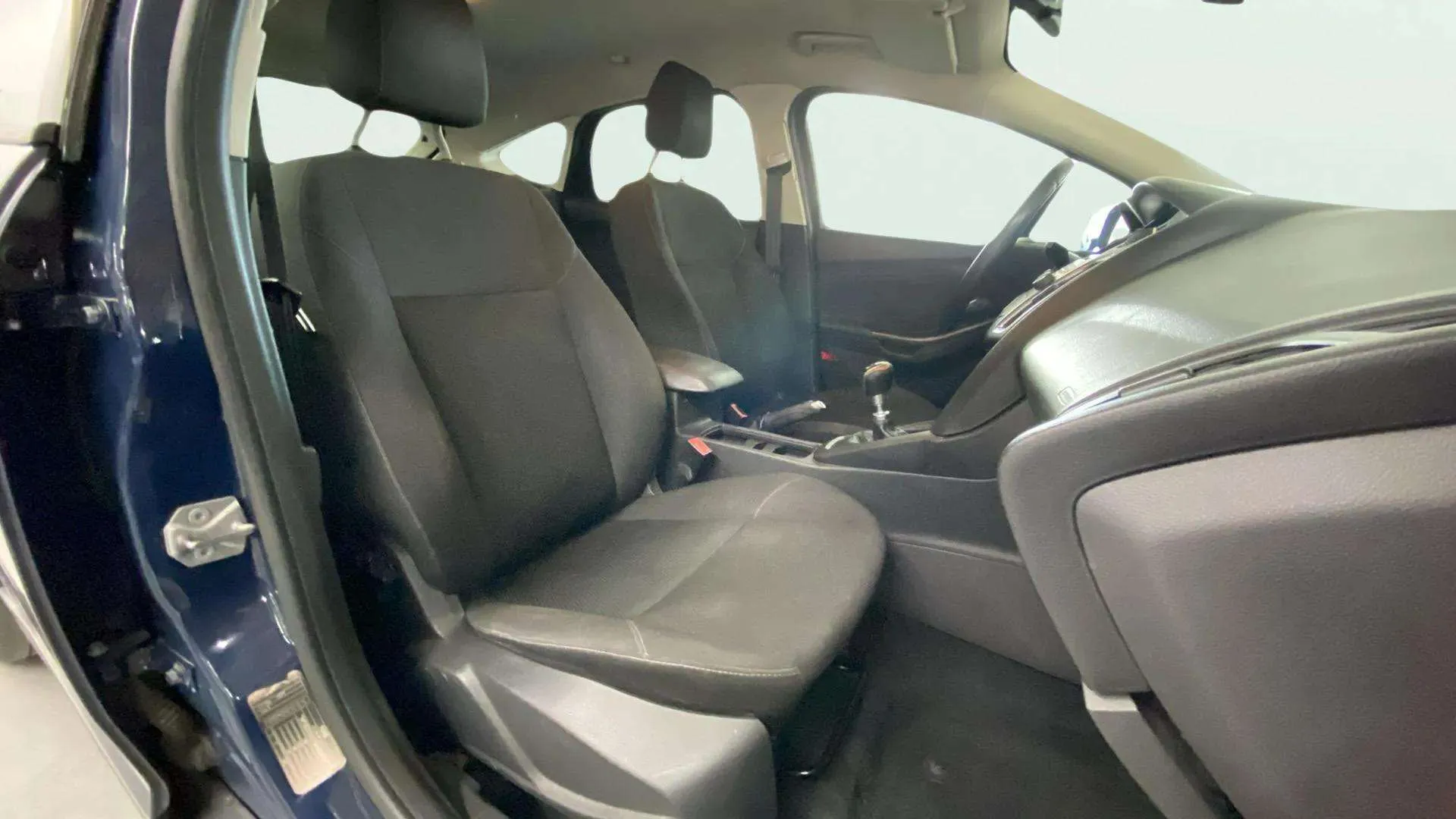 Ford Focus 1.5 EcoBlue Active - foto 20