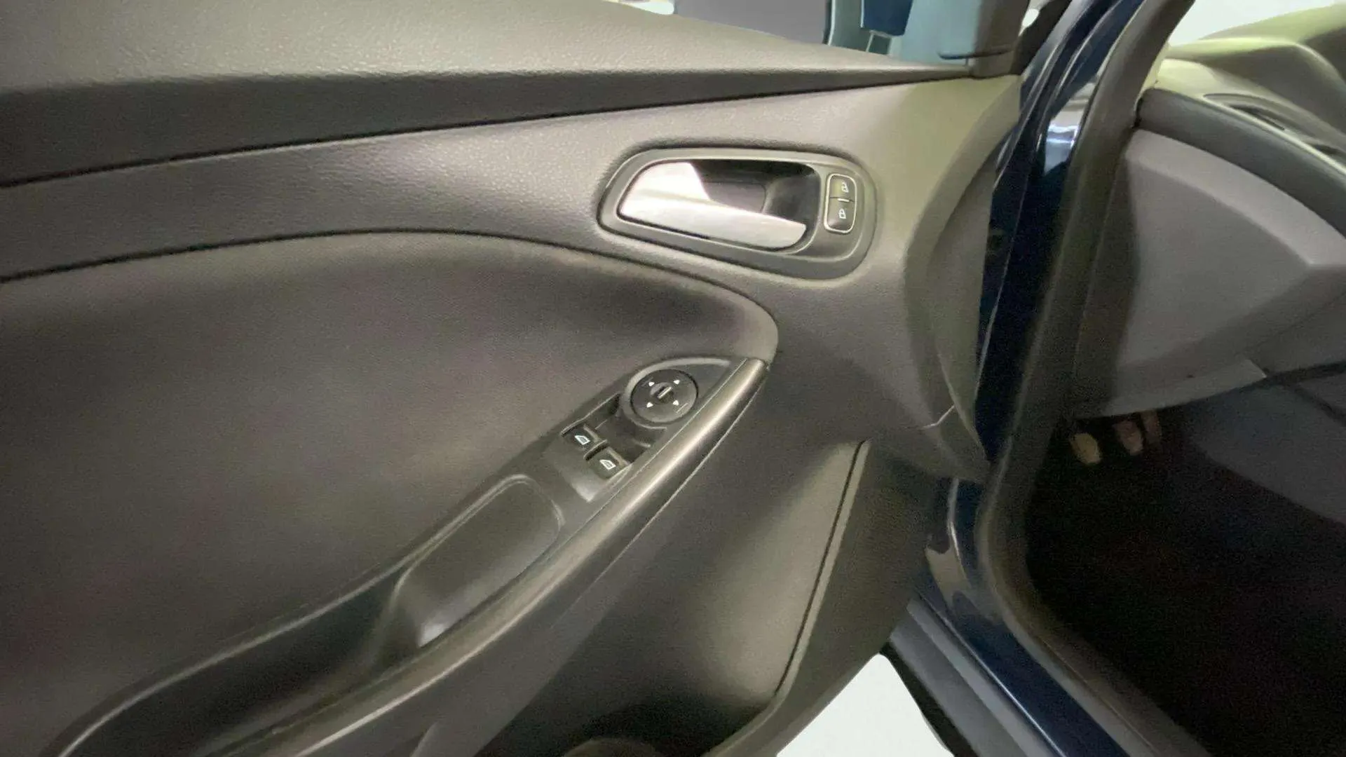 Ford Focus 1.5 EcoBlue Active - foto 9