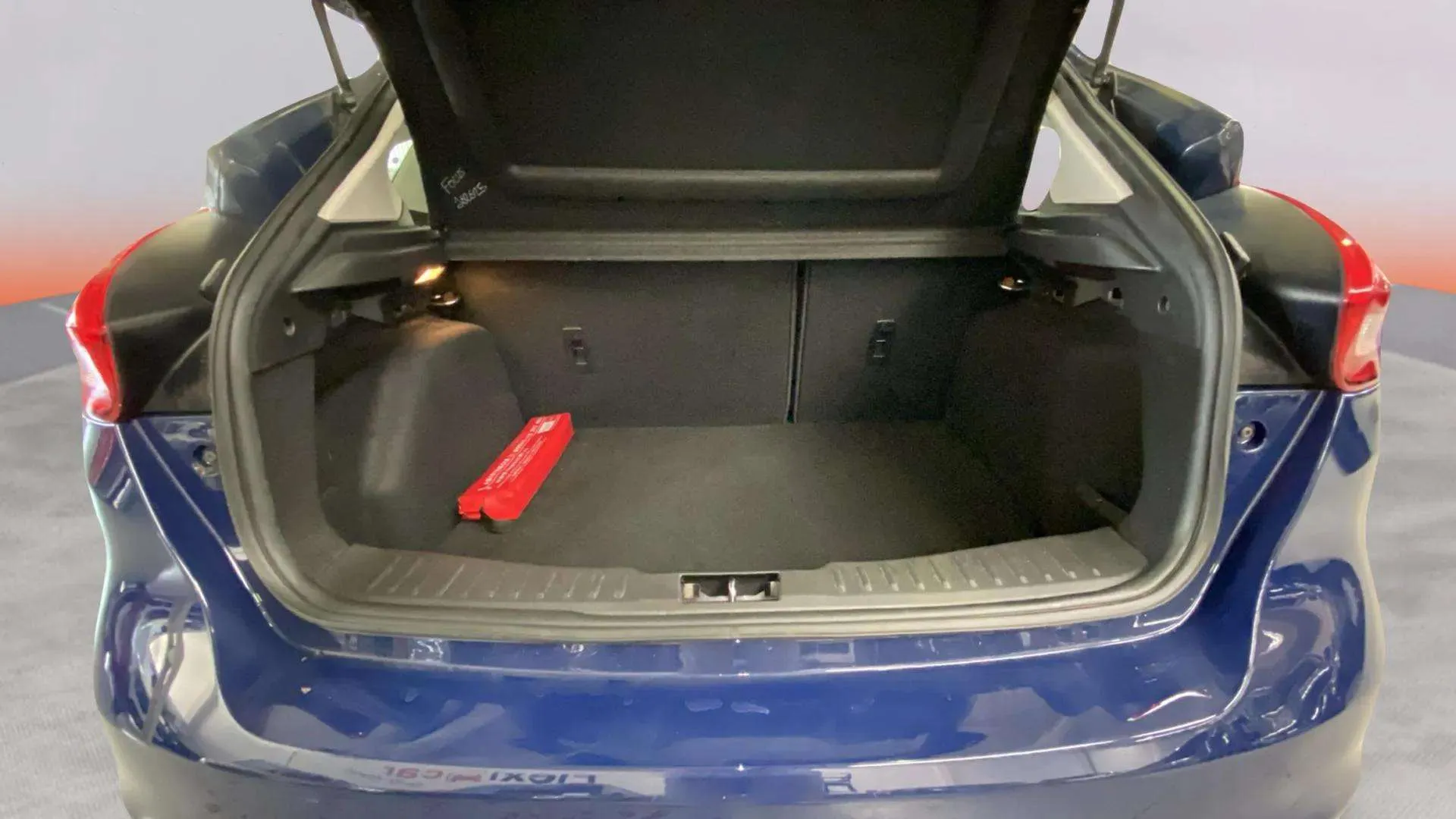 Ford Focus 1.5 EcoBlue Active - foto 21