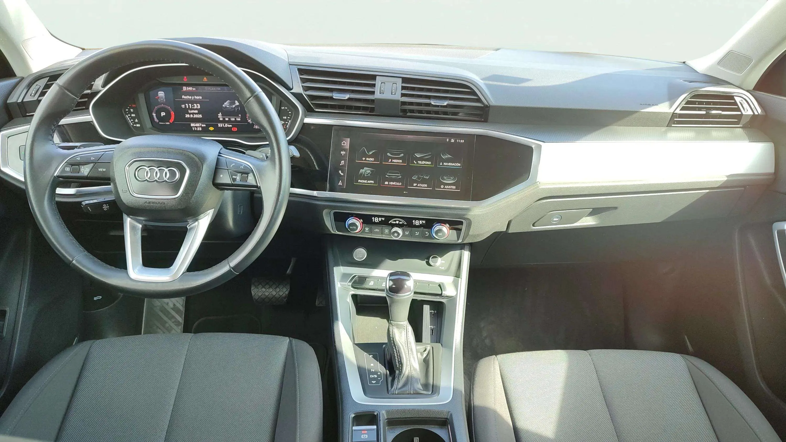 Audi Q3 40 TDI S tronic quattro - foto 6