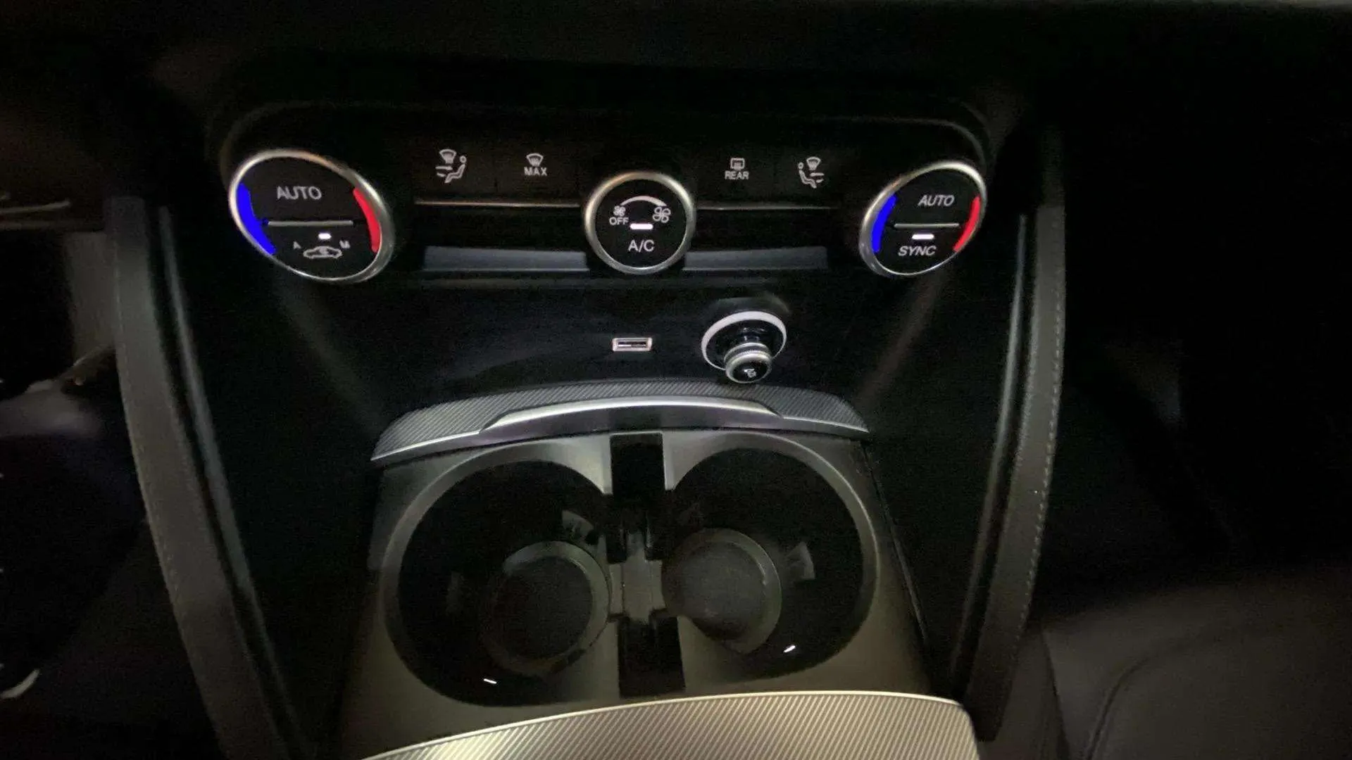Alfa Romeo Stelvio 2.2 Diesel Sprint RWD - foto 20
