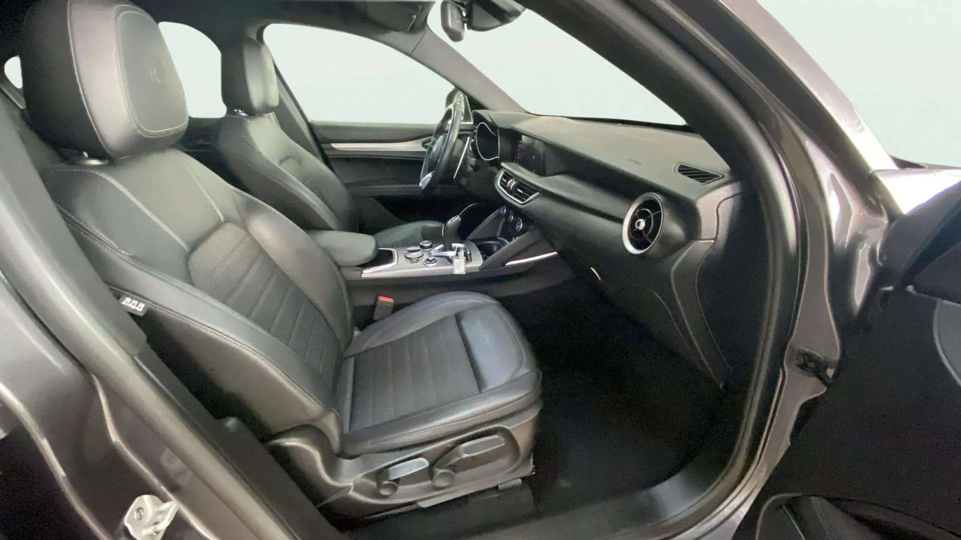 Alfa Romeo Stelvio 2.2 Diesel Sprint RWD - foto 11