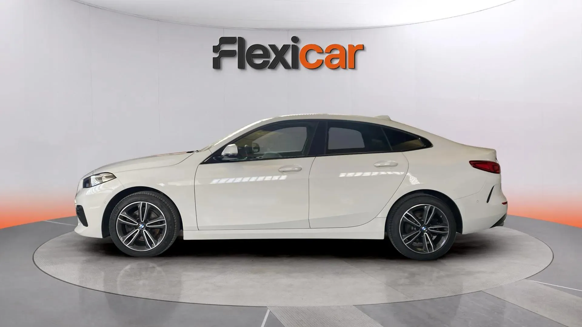 BMW Serie 2 218dA Gran Coupe - foto 4