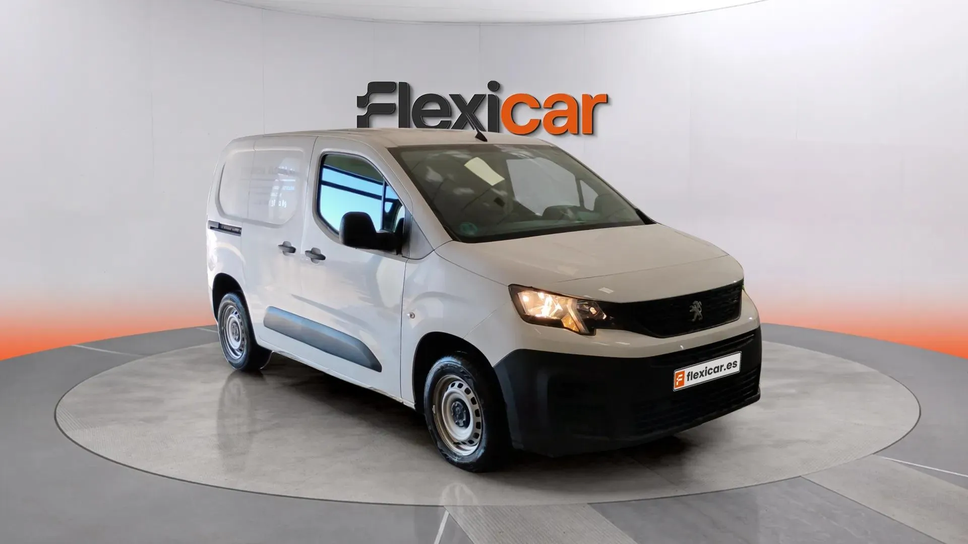 Peugeot Partner Pro Standard 600kg BlueHDi - foto 1