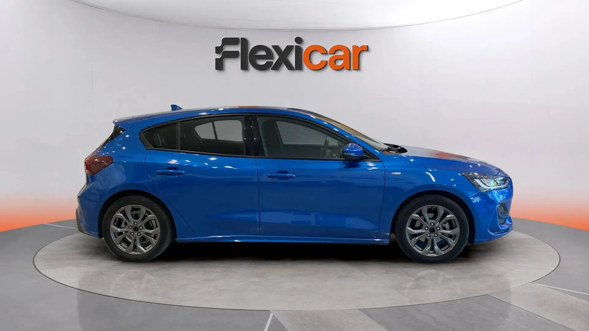 Ford Focus 1.0 EcoBoost MHEV ST-Line - foto 8