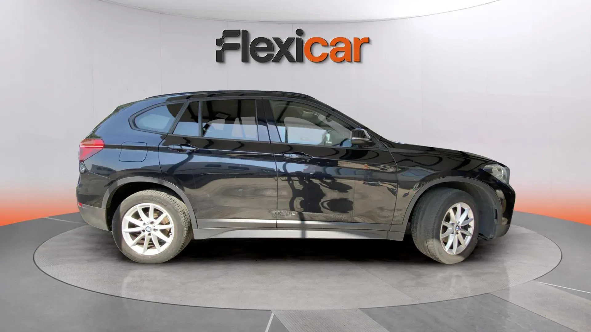 BMW X1 sDrive18d - foto 3
