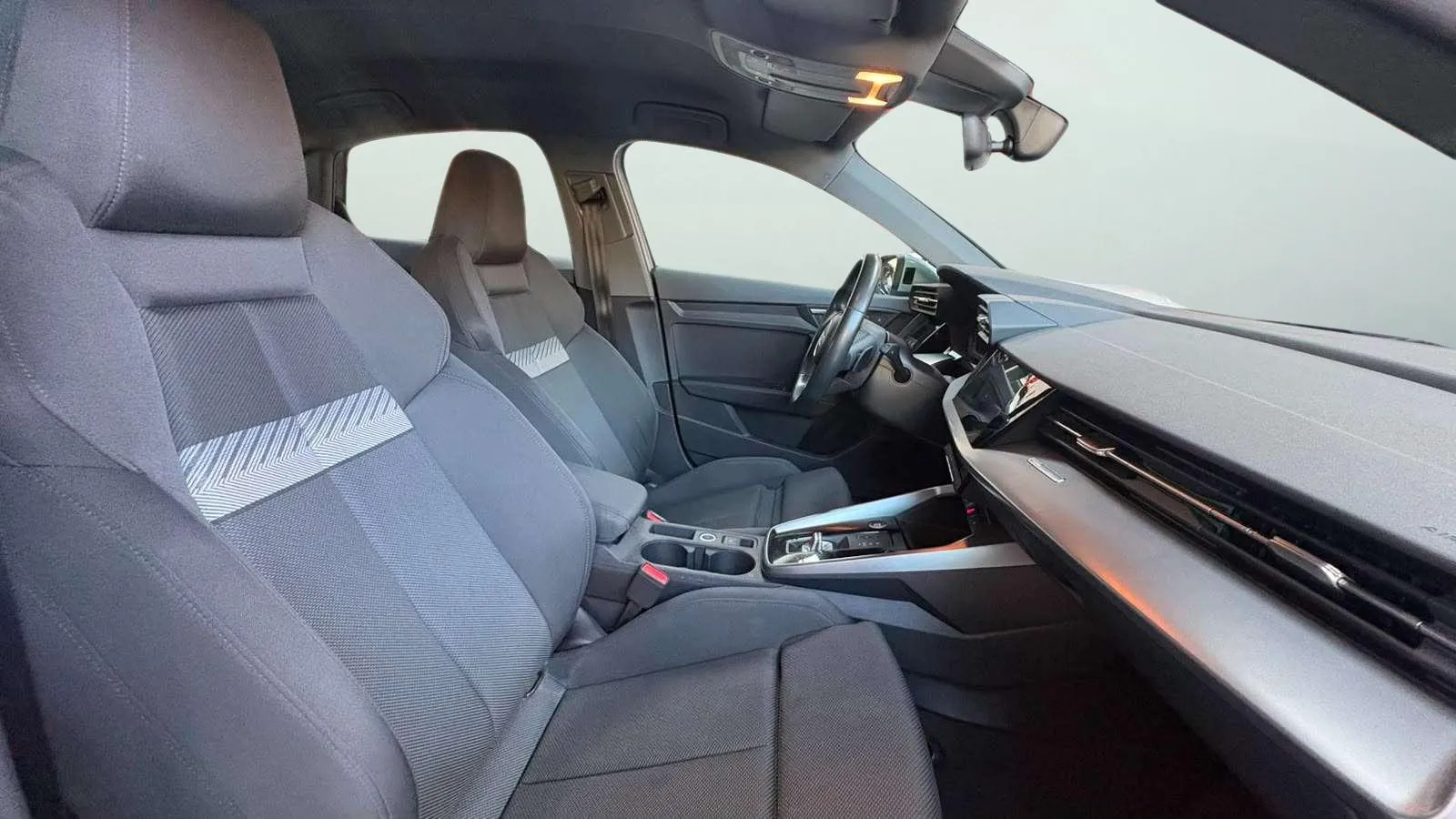 Audi A3 Sedan Black line 30 TFSI S tronic - foto 18