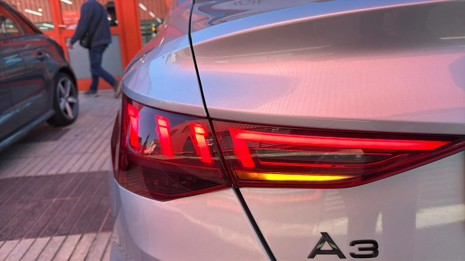 Audi A3 Sportback Black line 30 TFSI S tron - foto 19