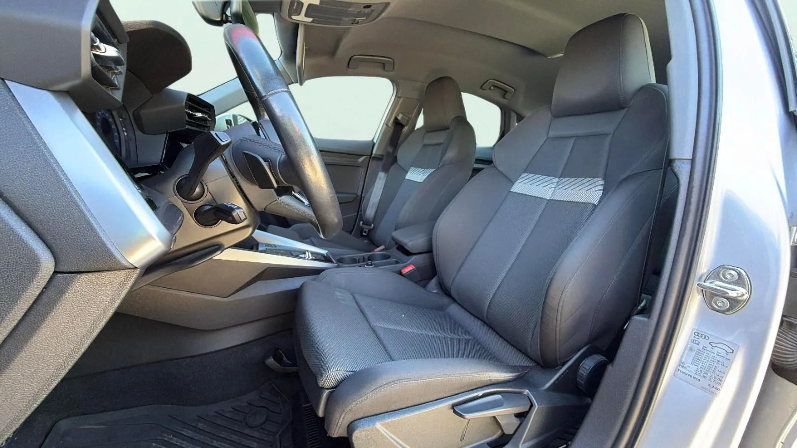 Audi A3 Sportback Black line 30 TFSI S tron - foto 12