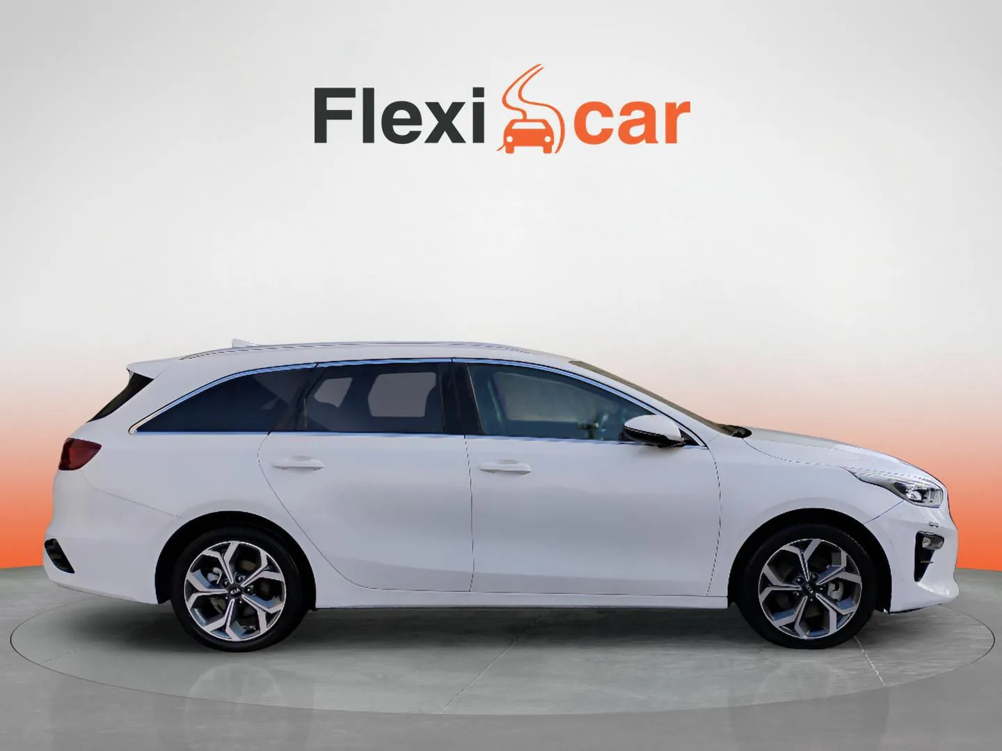 Kia Ceed Tourer 1.6 MHEV Tech DCT - foto 4