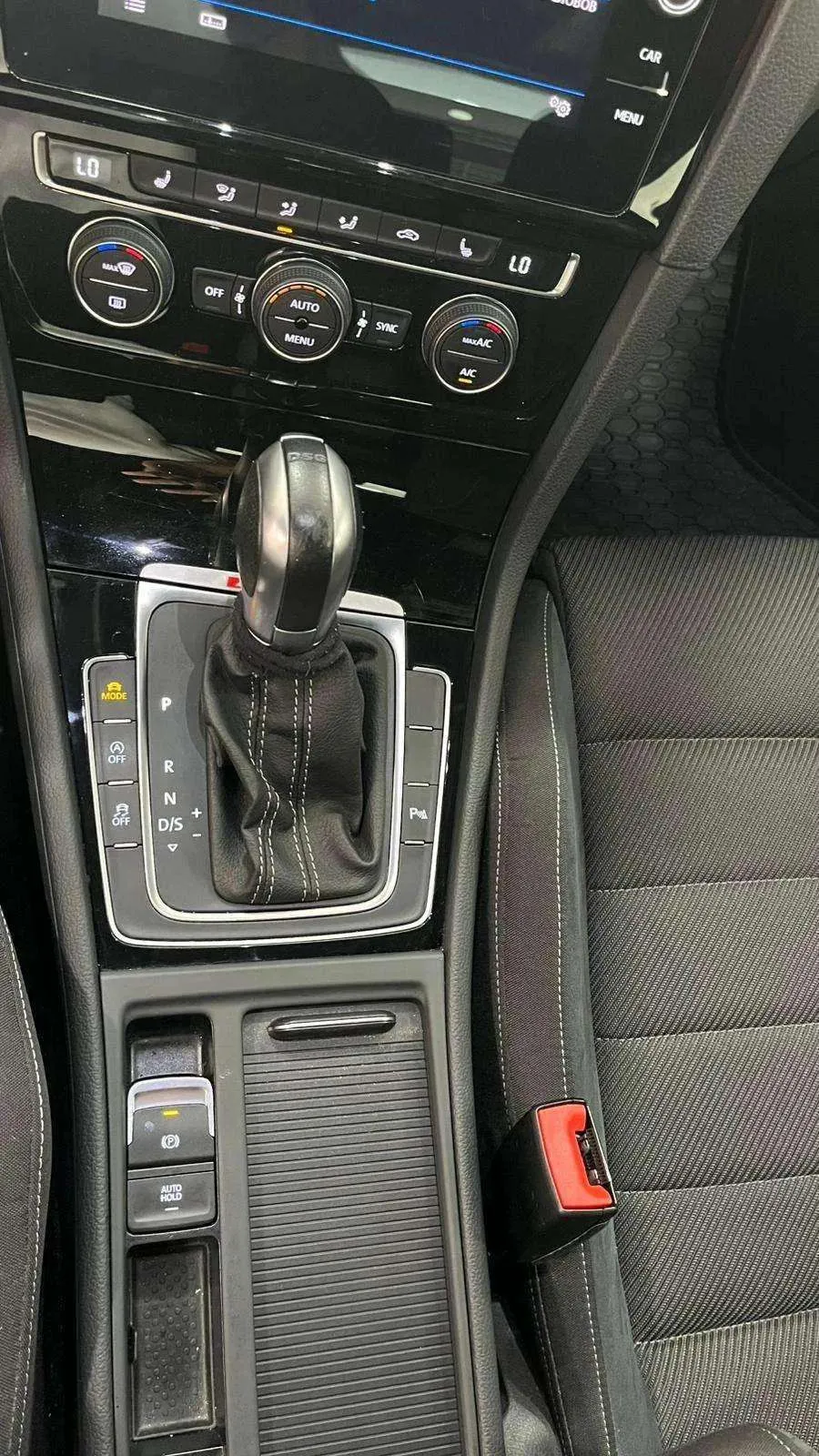 Volkswagen Golf R 2.0 TSI 4Motion DSG - foto 22