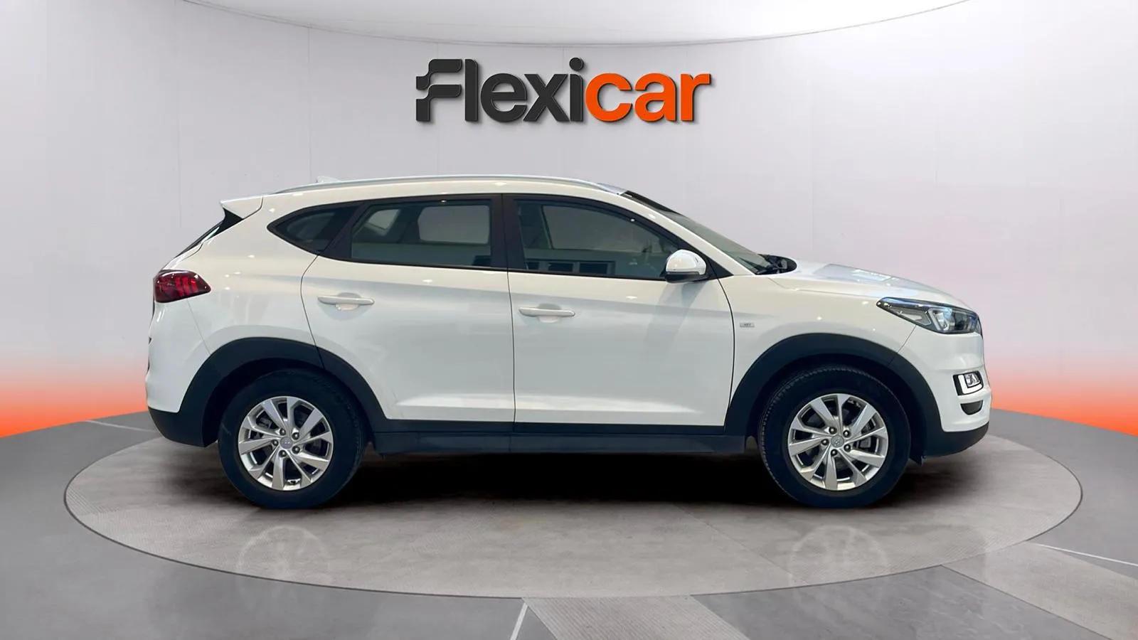 Hyundai Tucson 1.6 CRDi 48V SLE 4x2 - foto 2