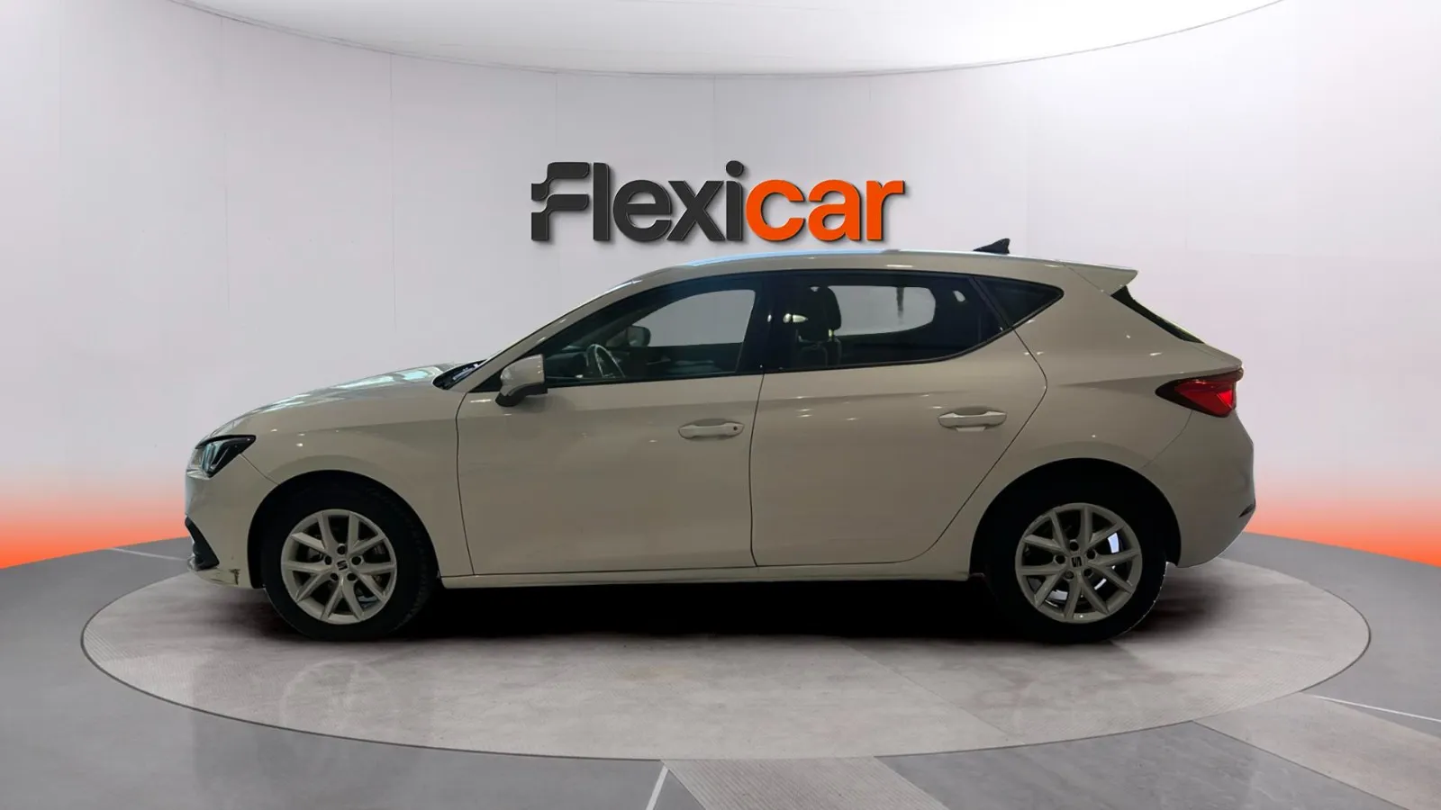 SEAT León 2.0 TDI Reference - foto 4