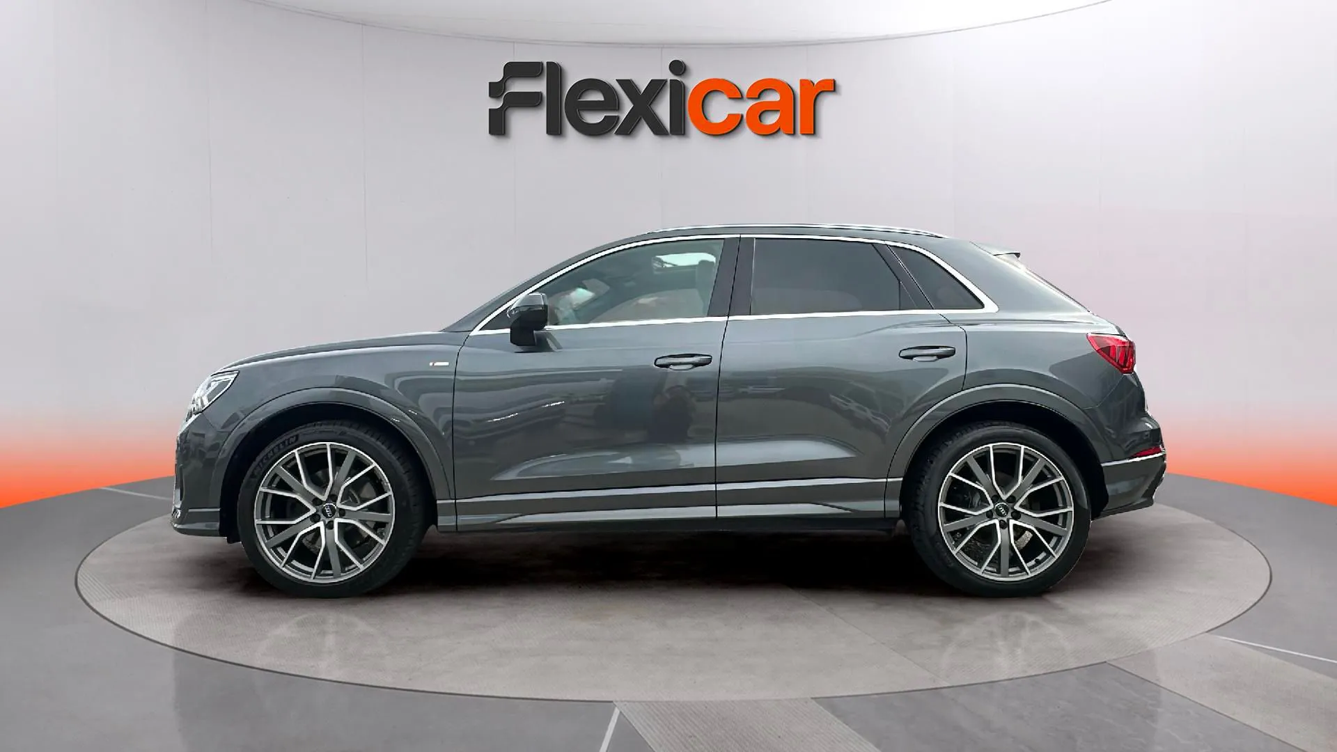 Audi Q3 40 TDI S tronic quattro S Line - foto 4