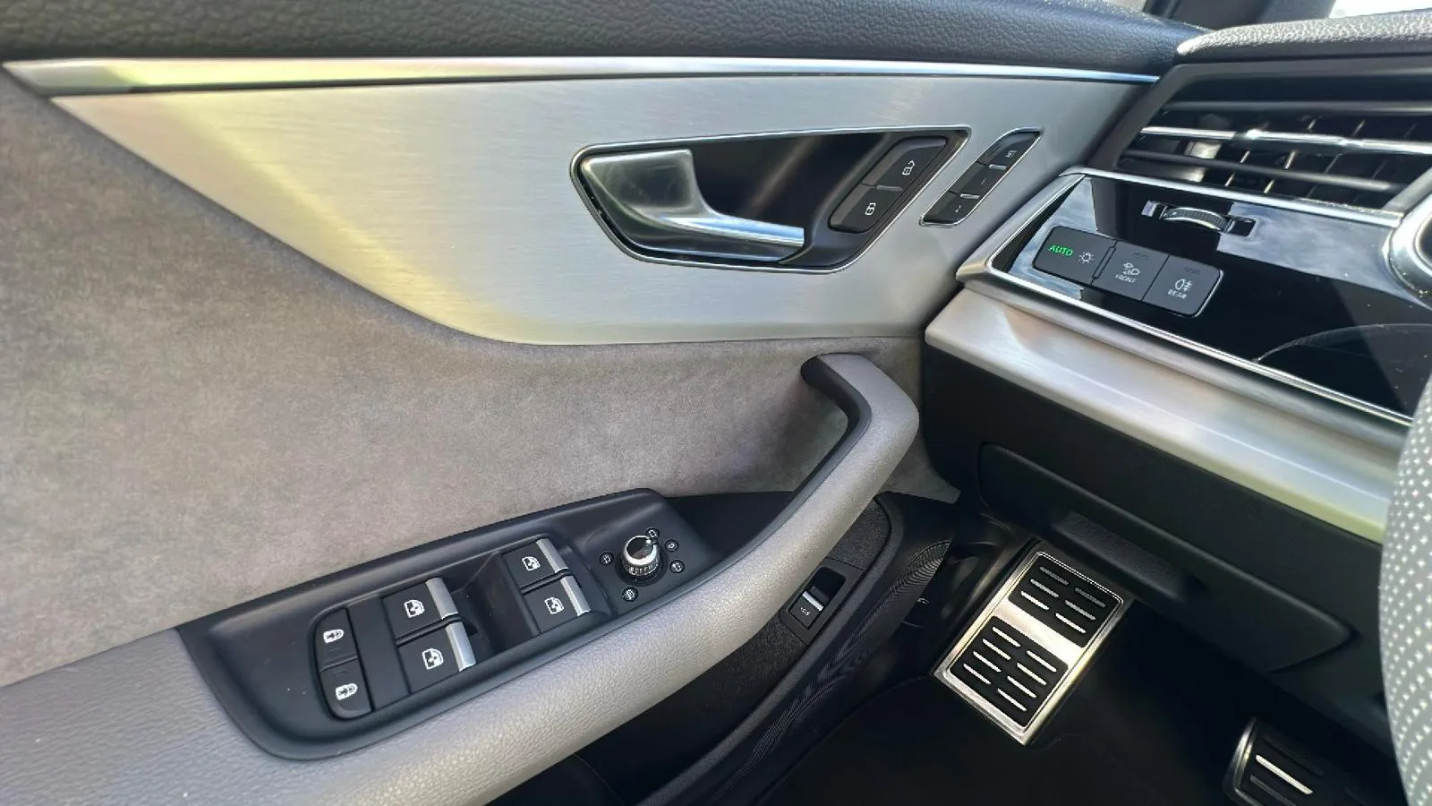 Audi Q7 Black line 50 TDI q. tip. - foto 17